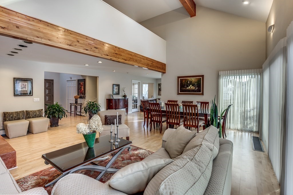 11 Beethoven Ave # 11