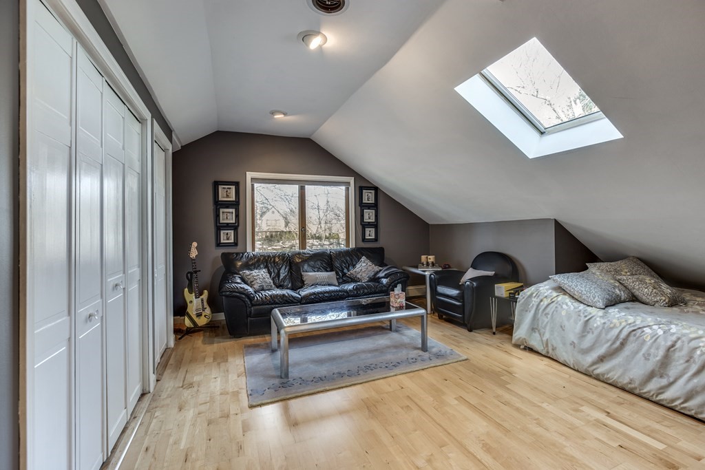 11 Beethoven Ave # 11