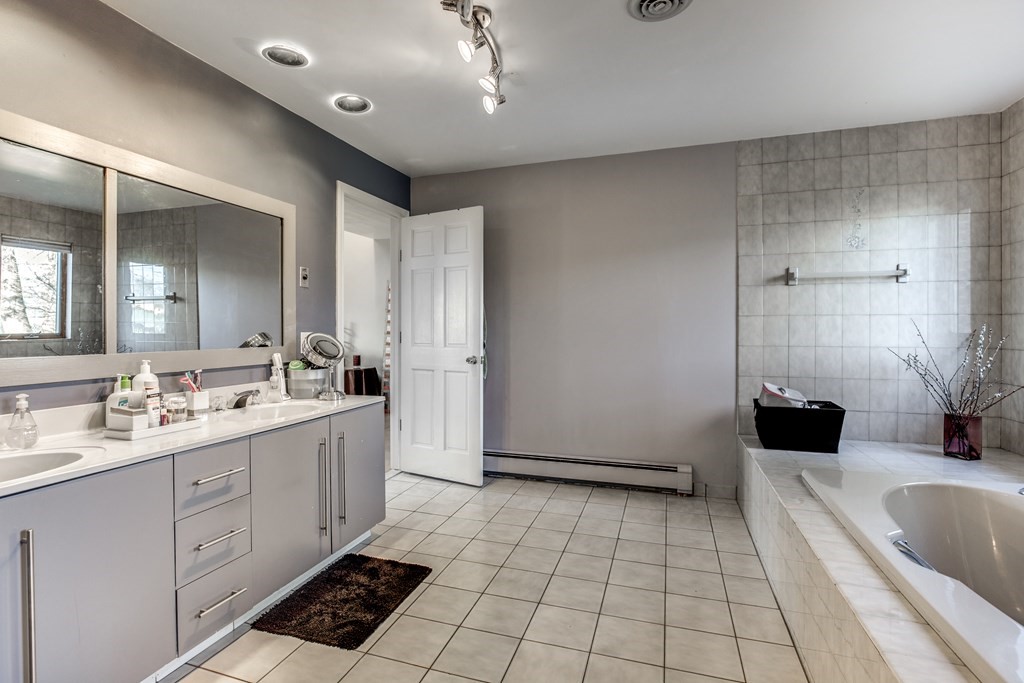 11 Beethoven Ave # 11