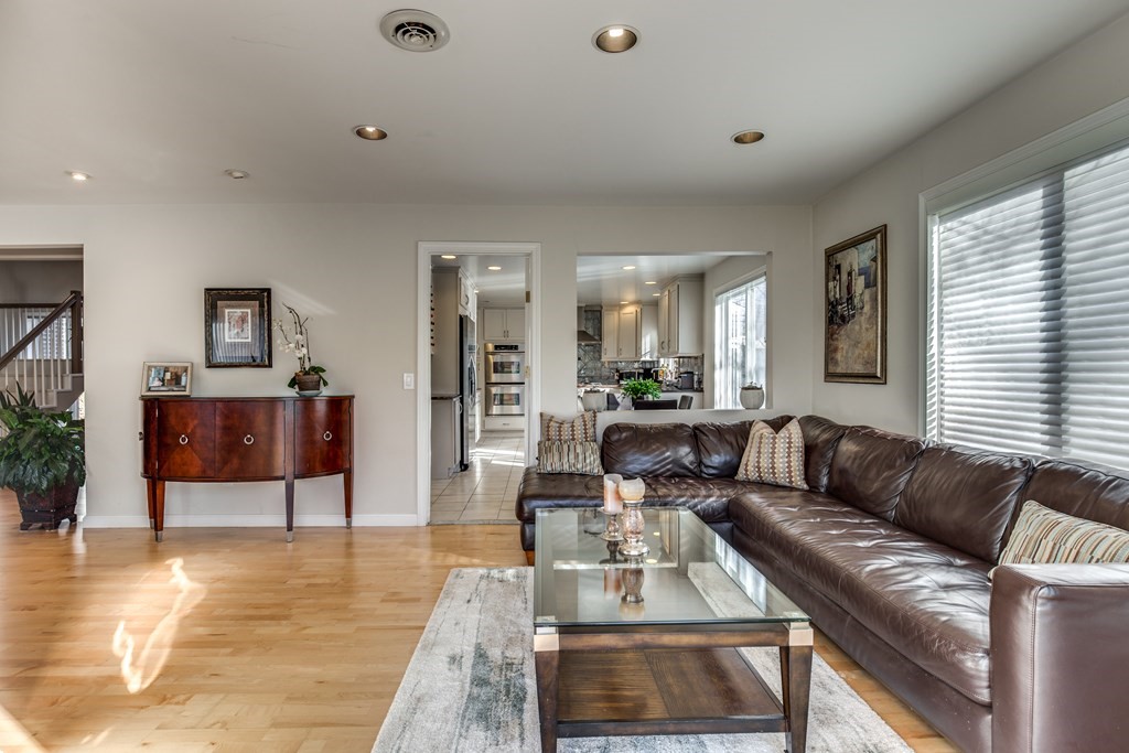 11 Beethoven Ave # 11