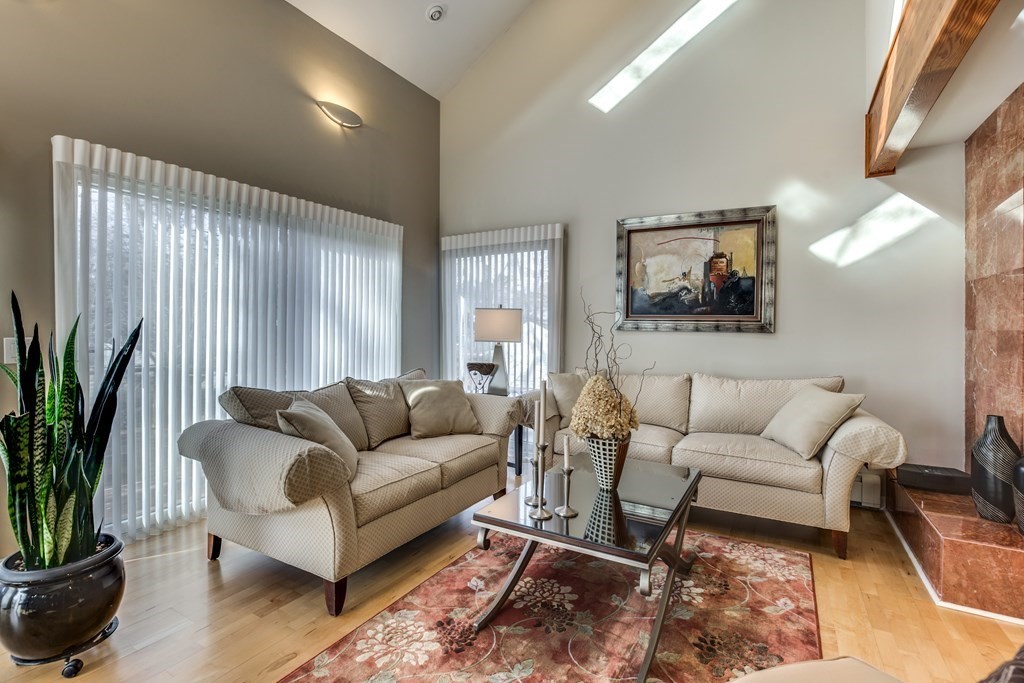 11 Beethoven Ave # 11