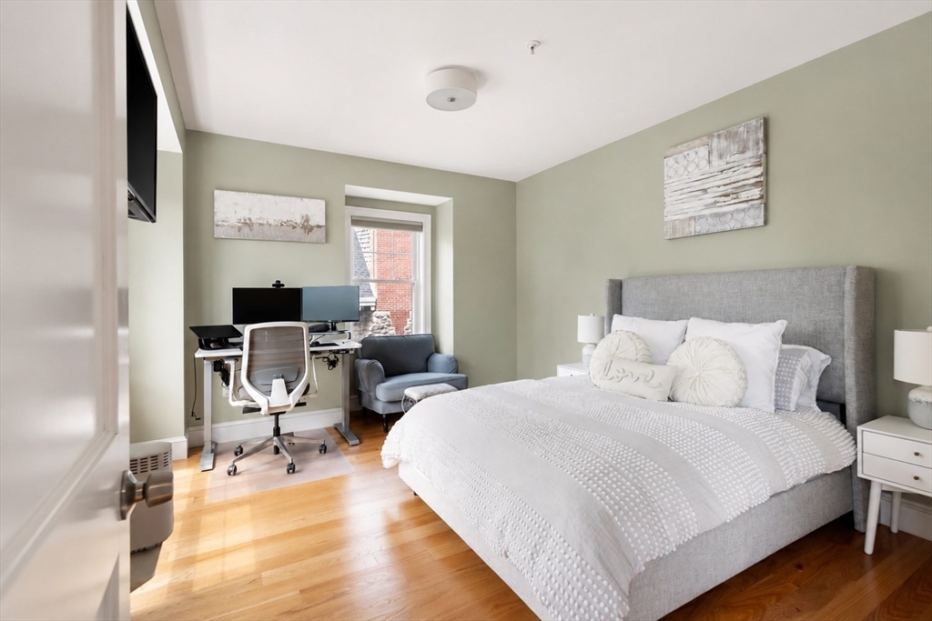 23 Bowdoin Ave # 5