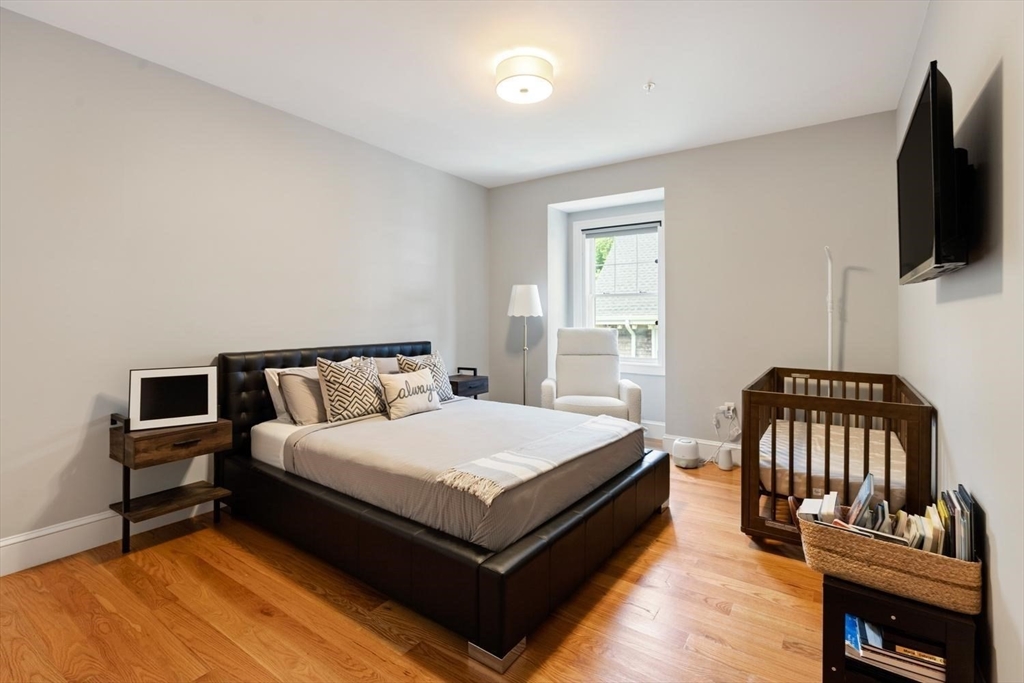 23 Bowdoin Ave # 5