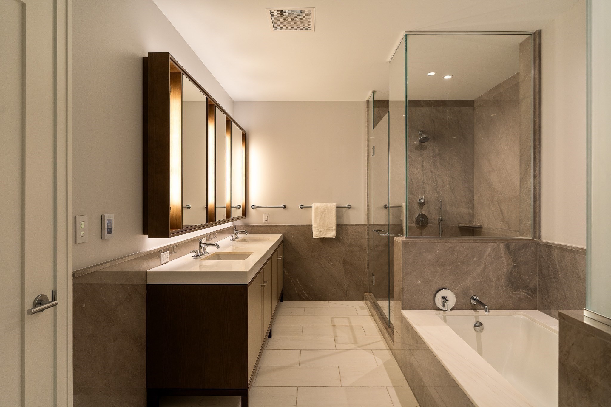 380 Harrison Ave Unit: PH1J