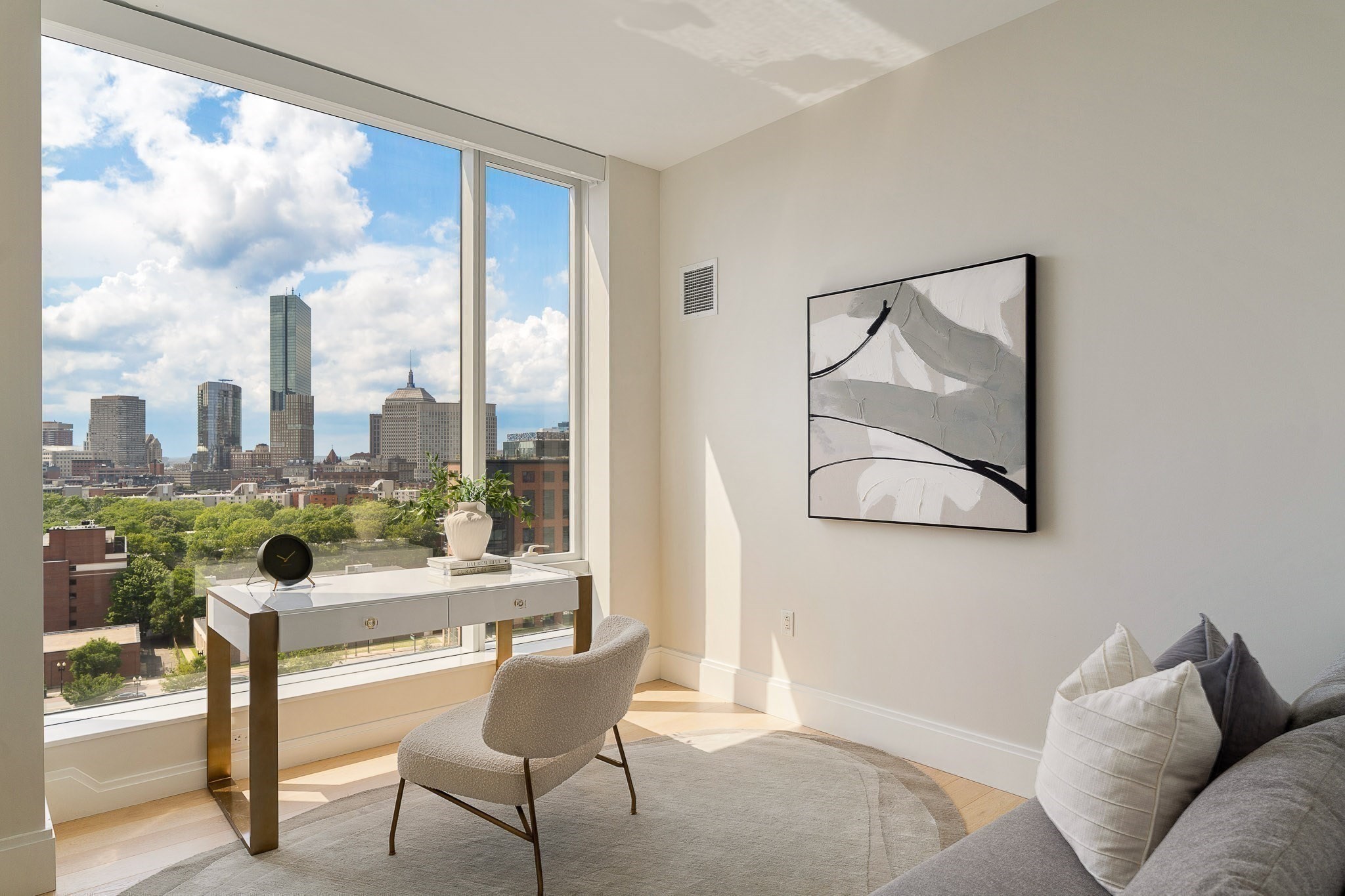 380 Harrison Ave Unit: PH1J