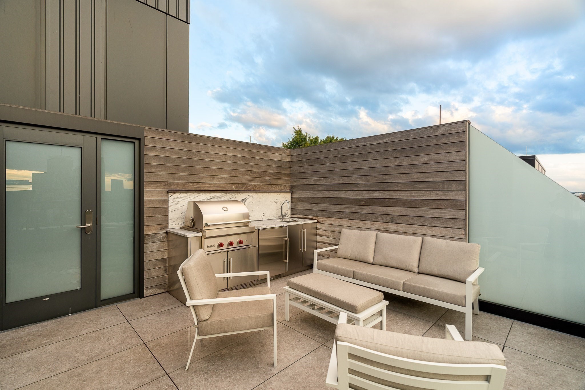 380 Harrison Ave Unit: PH1J