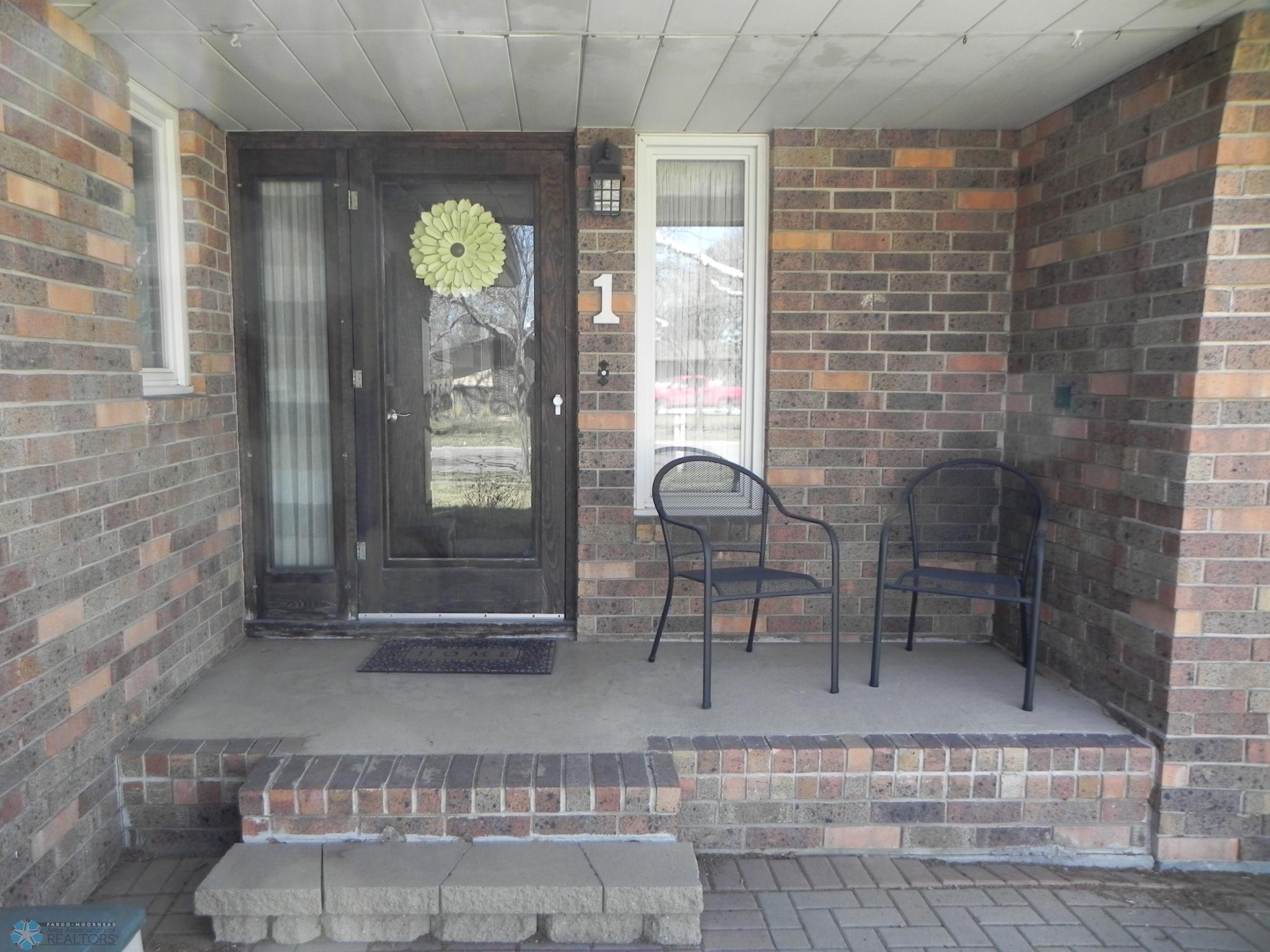 1 35th Avenue NE