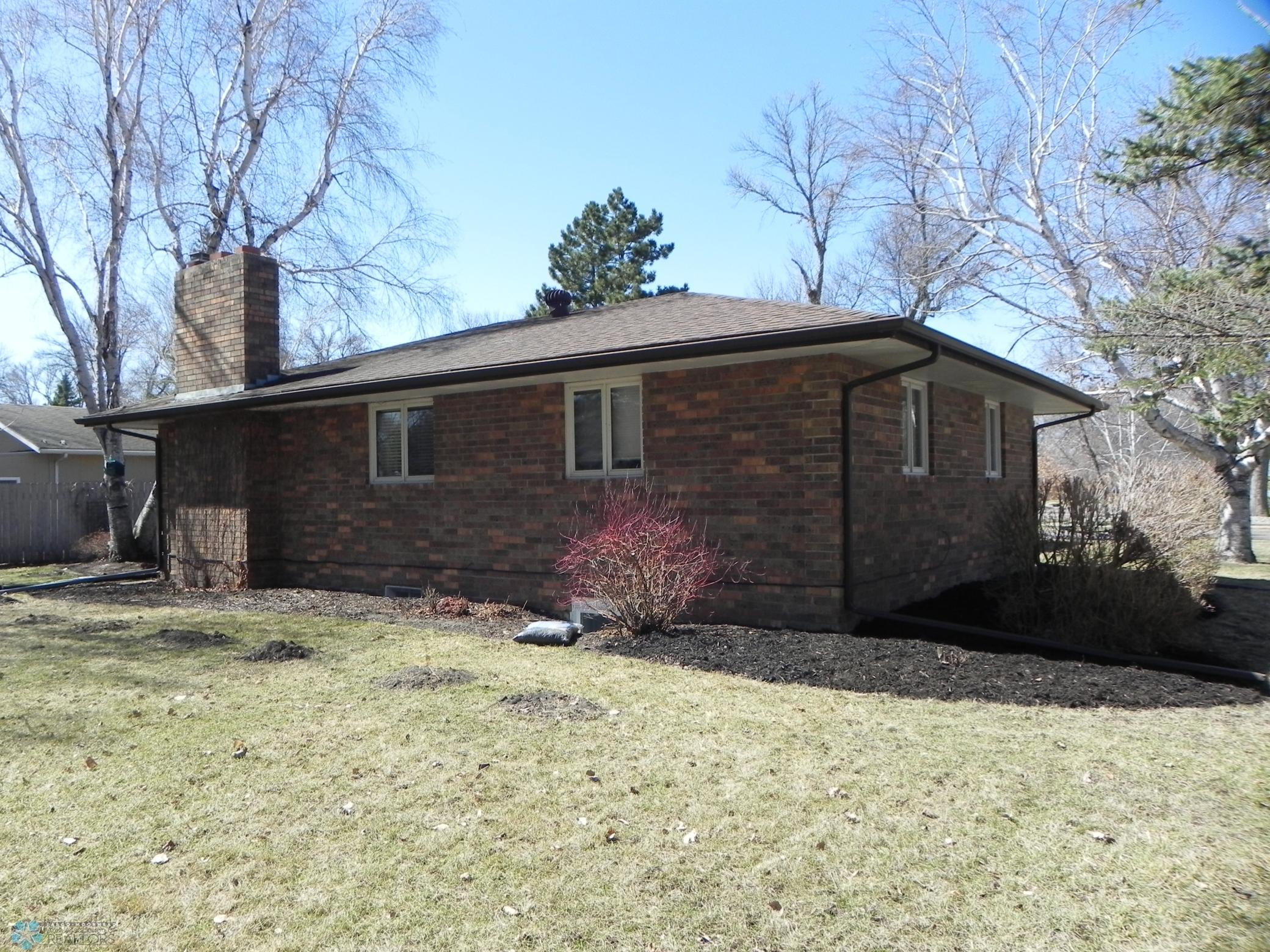 1 35th Avenue NE