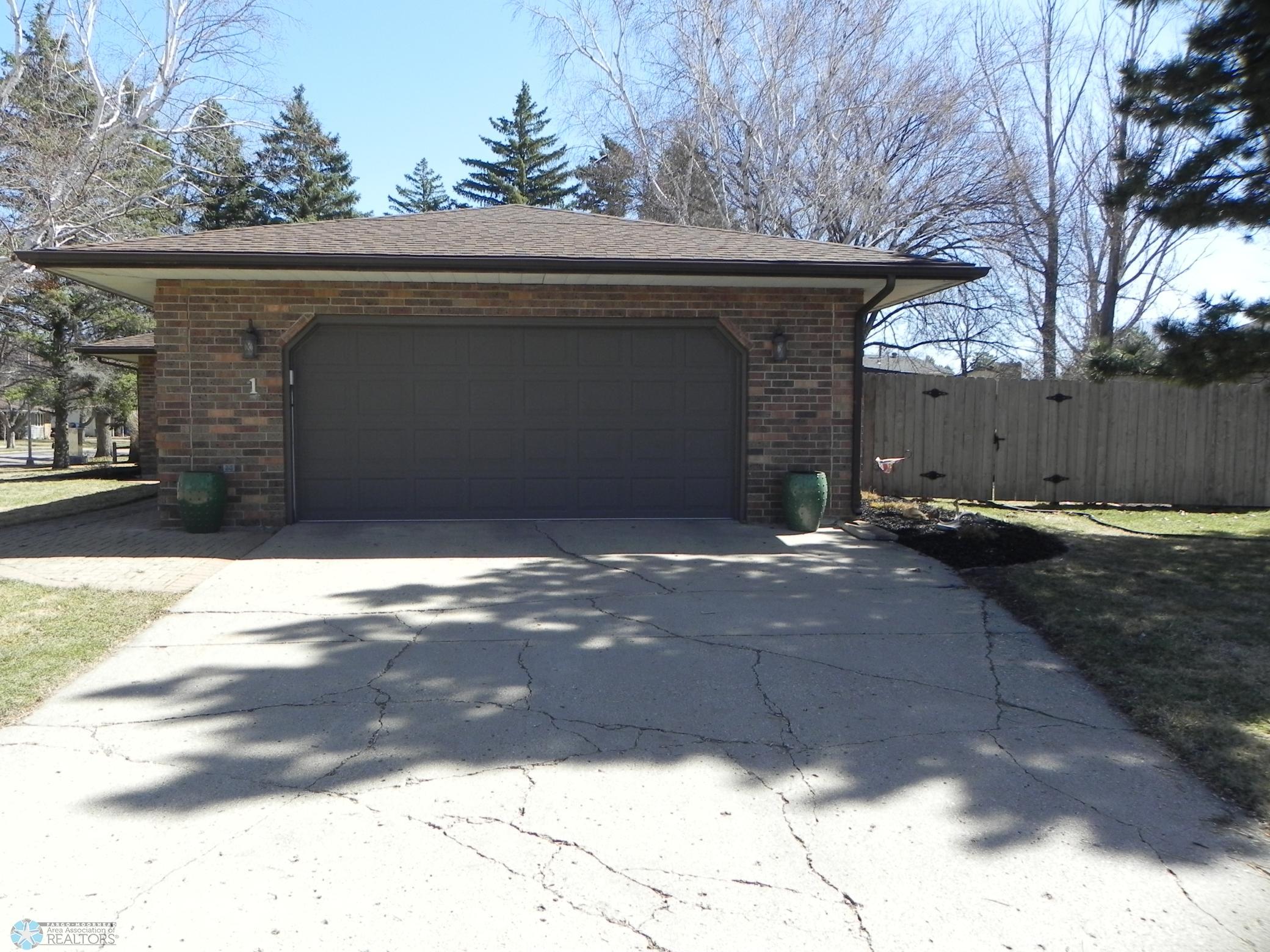 1 35th Avenue NE