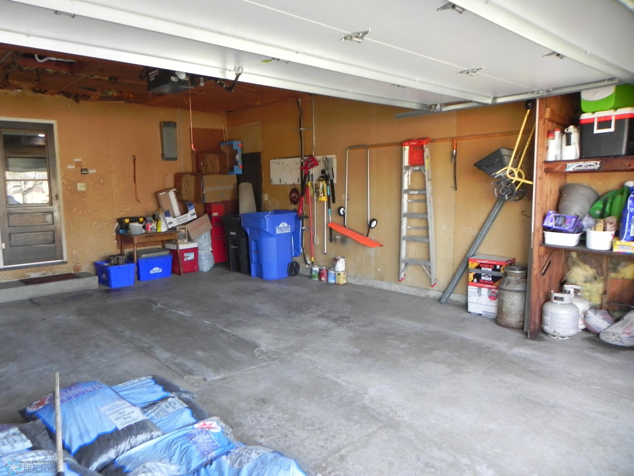 1 35th Avenue NE