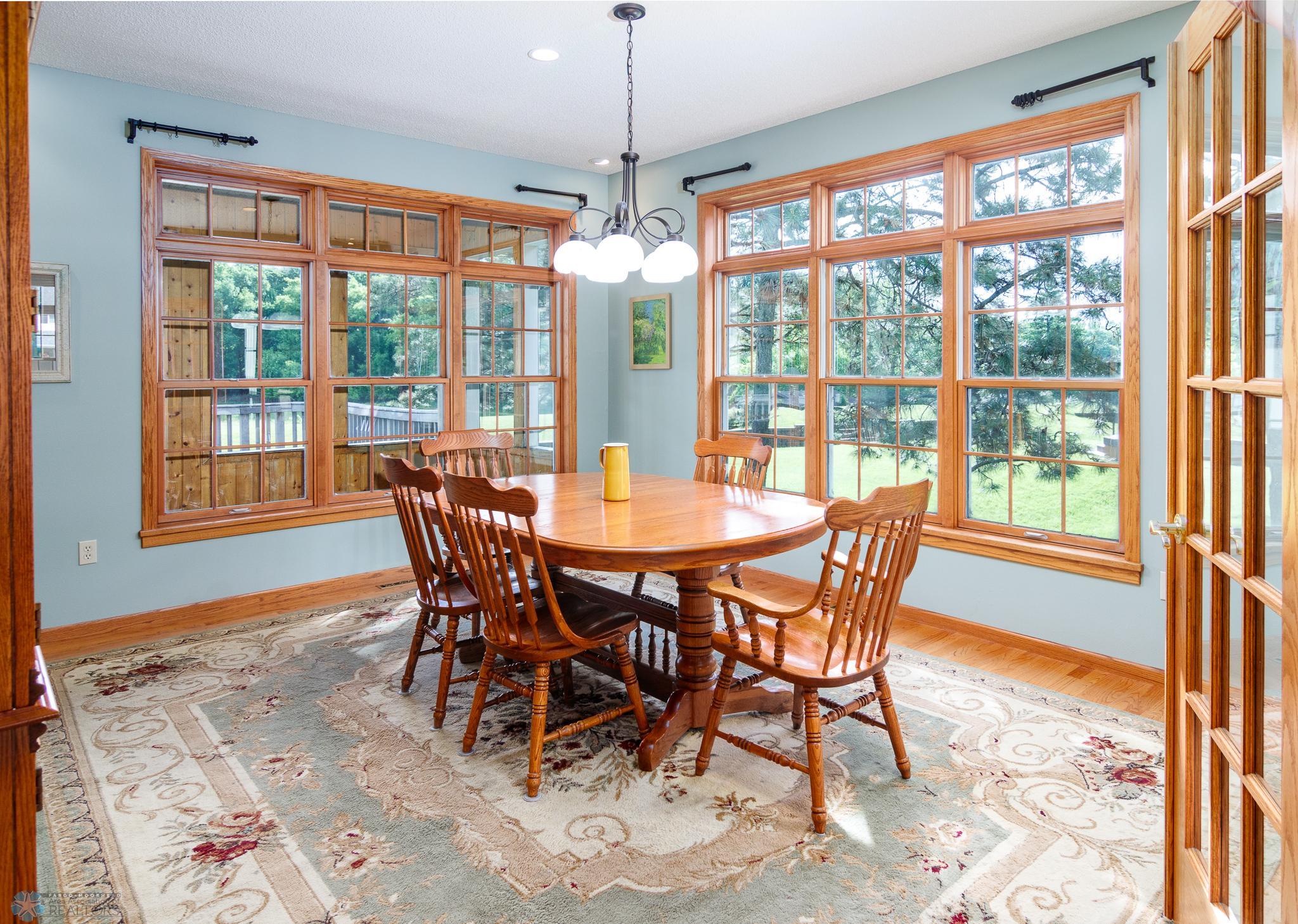 128 N Woodcrest Drive N