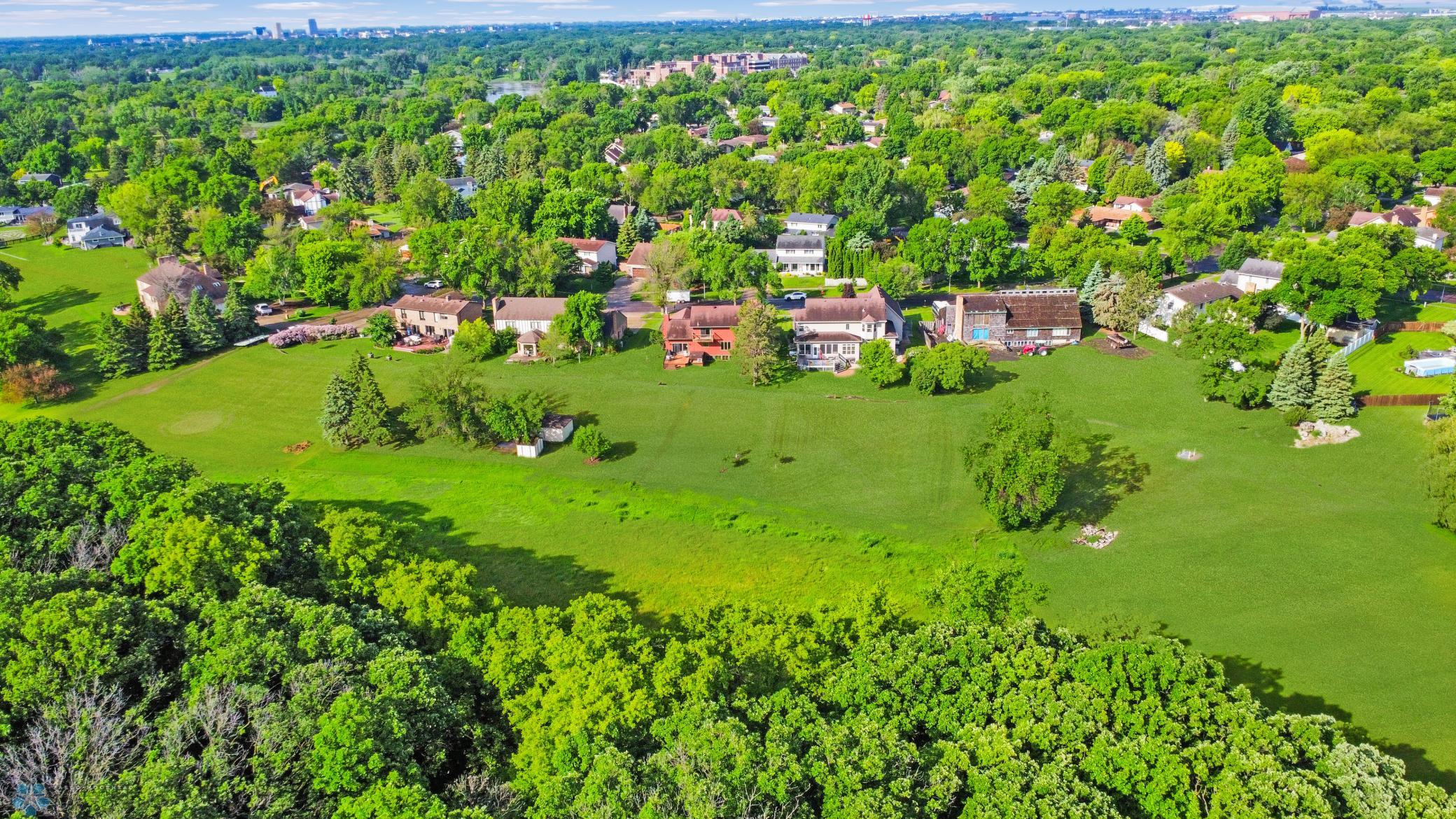 128 N Woodcrest Drive N