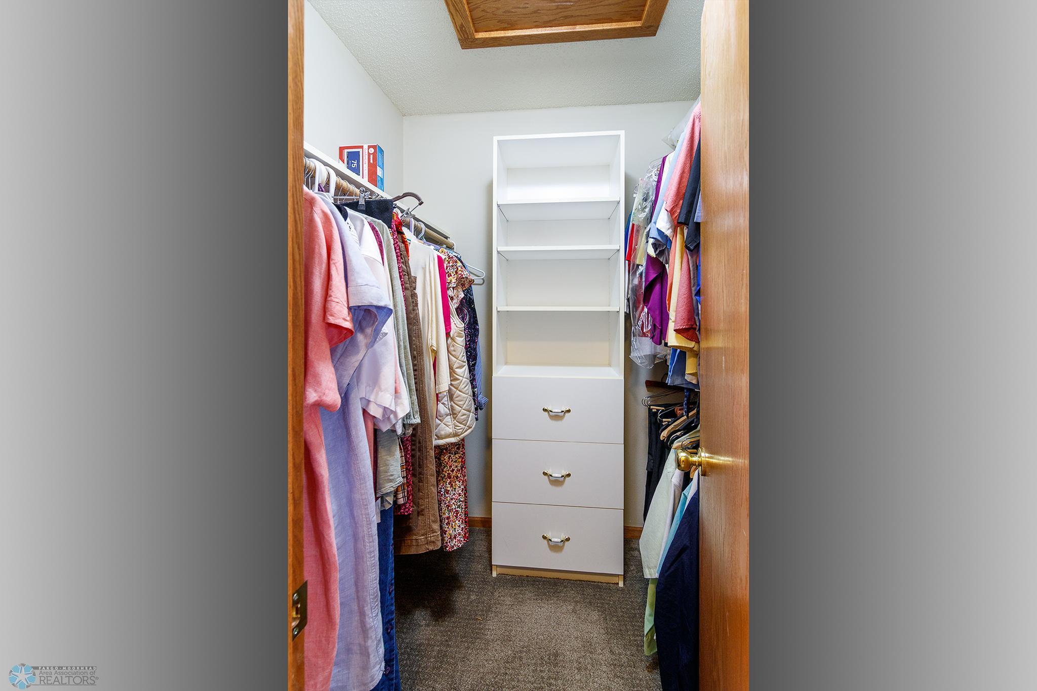 128 N Woodcrest Drive N