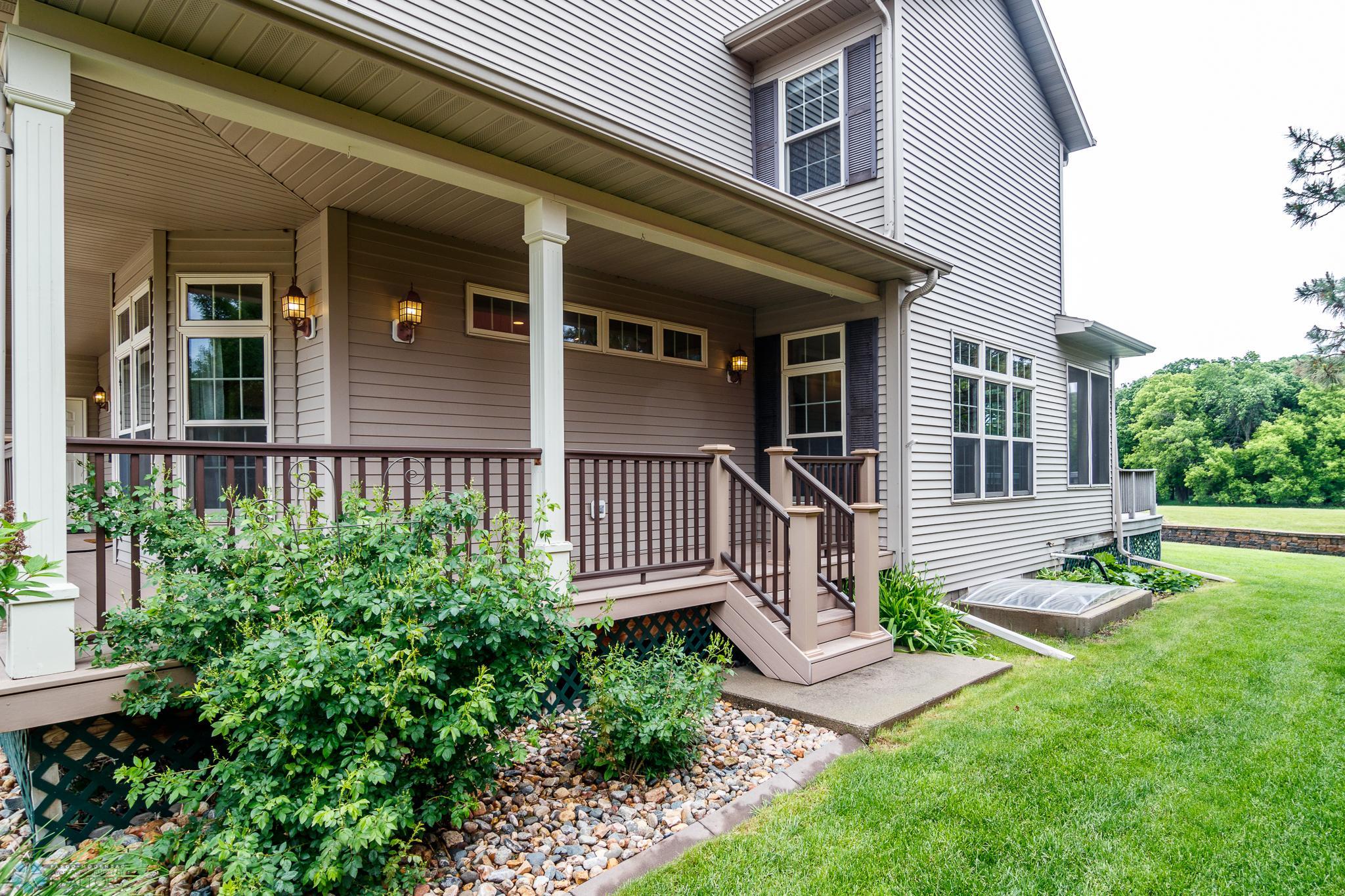 128 N Woodcrest Drive N