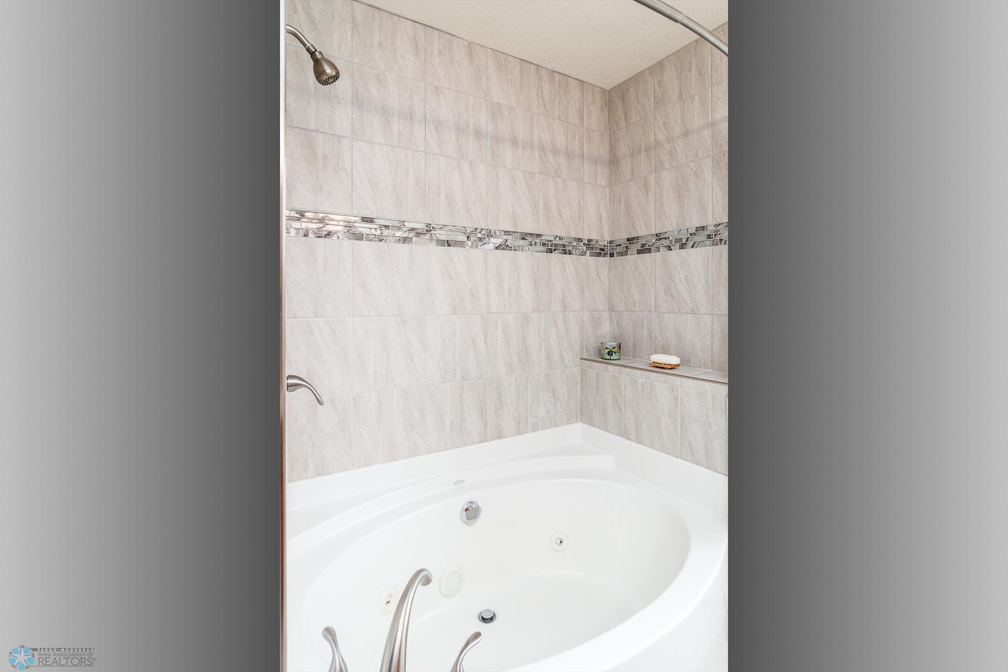 128 N Woodcrest Drive N