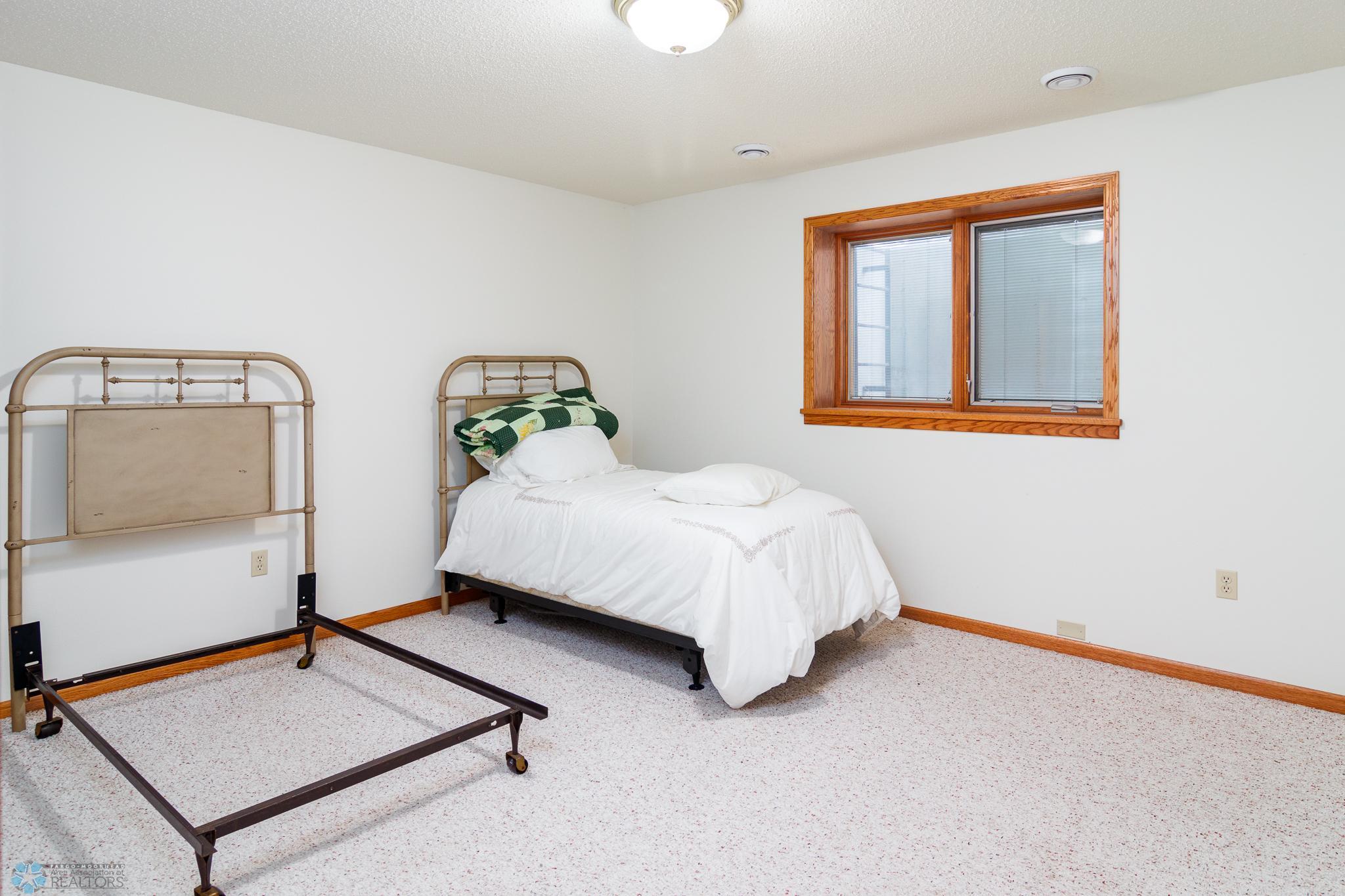 128 N Woodcrest Drive N