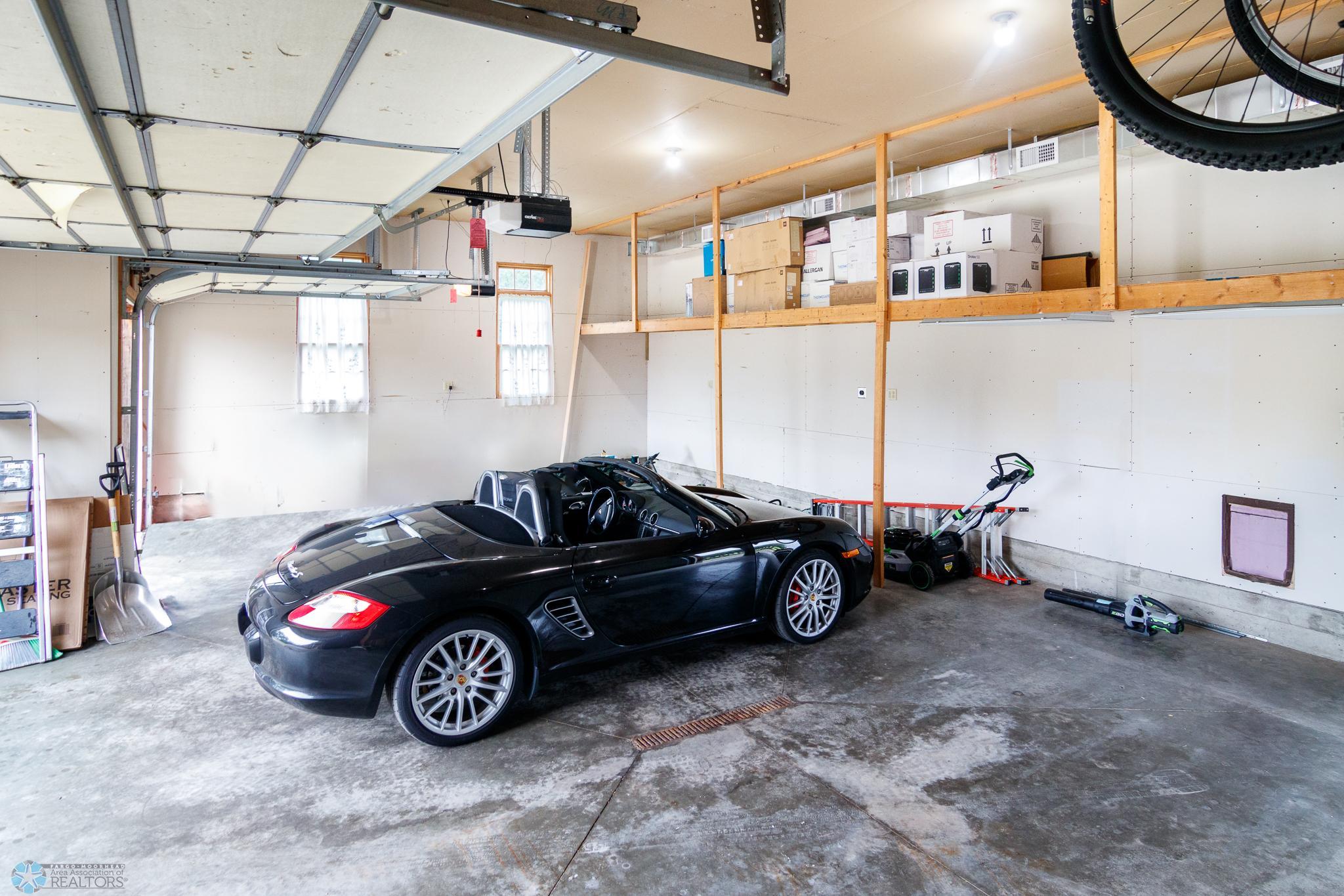 128 N Woodcrest Drive N