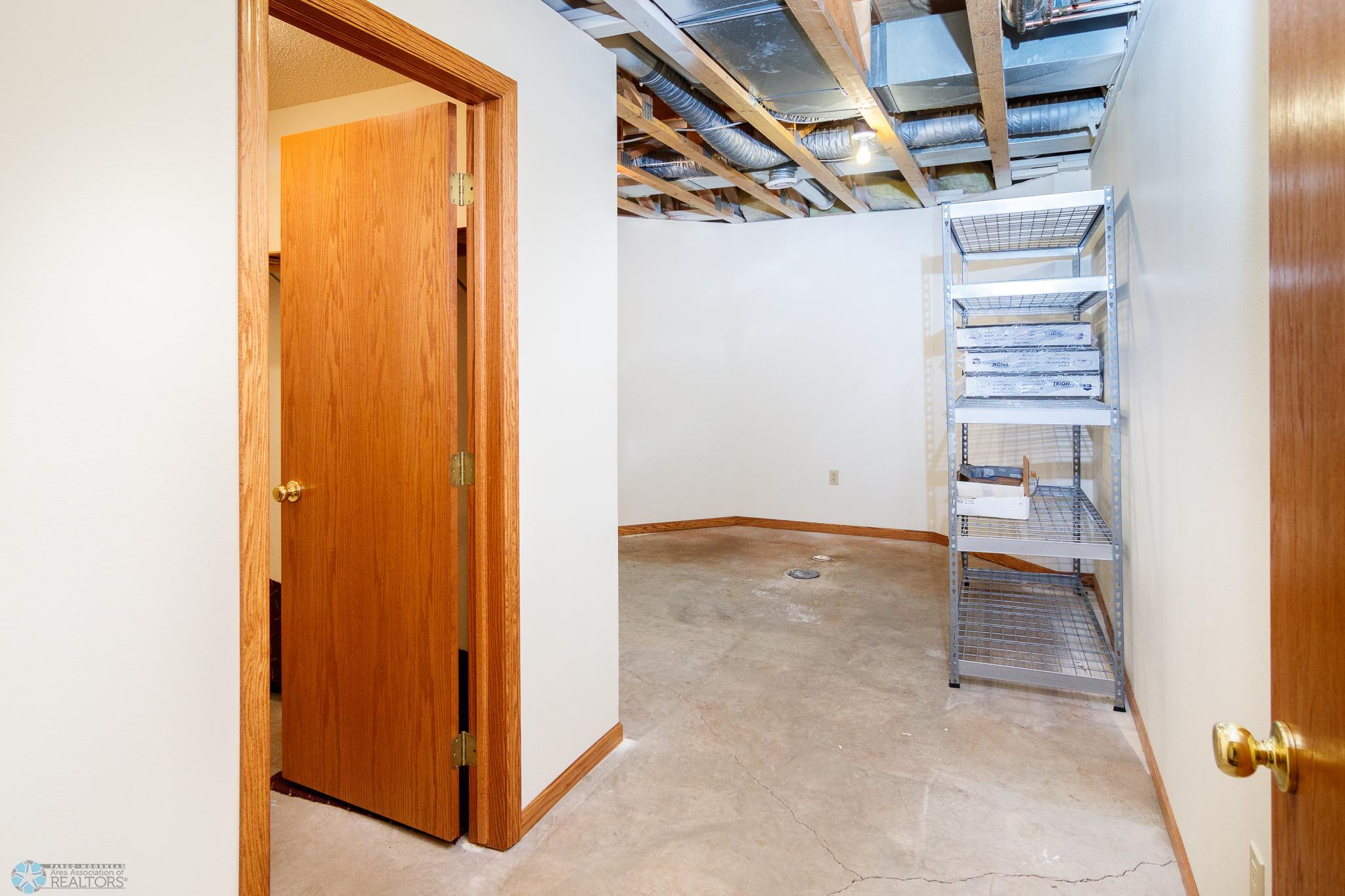 128 N Woodcrest Drive N