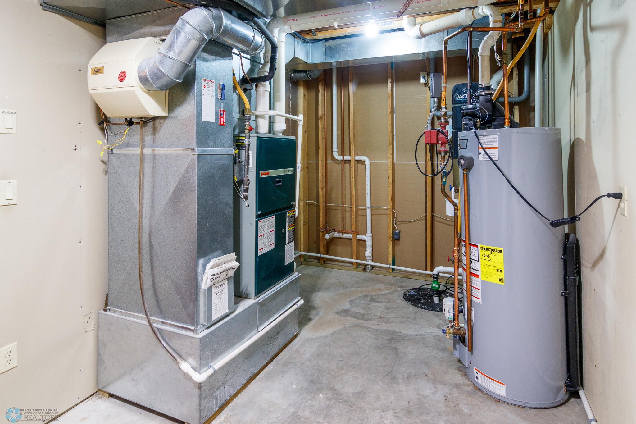 128 N Woodcrest Drive N