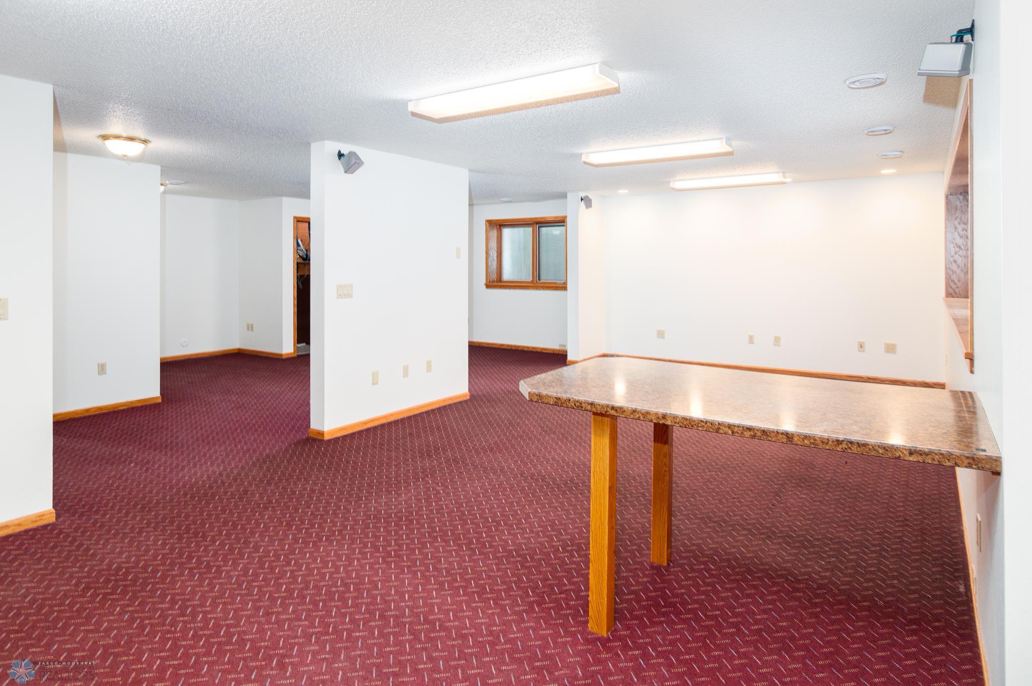 128 N Woodcrest Drive N