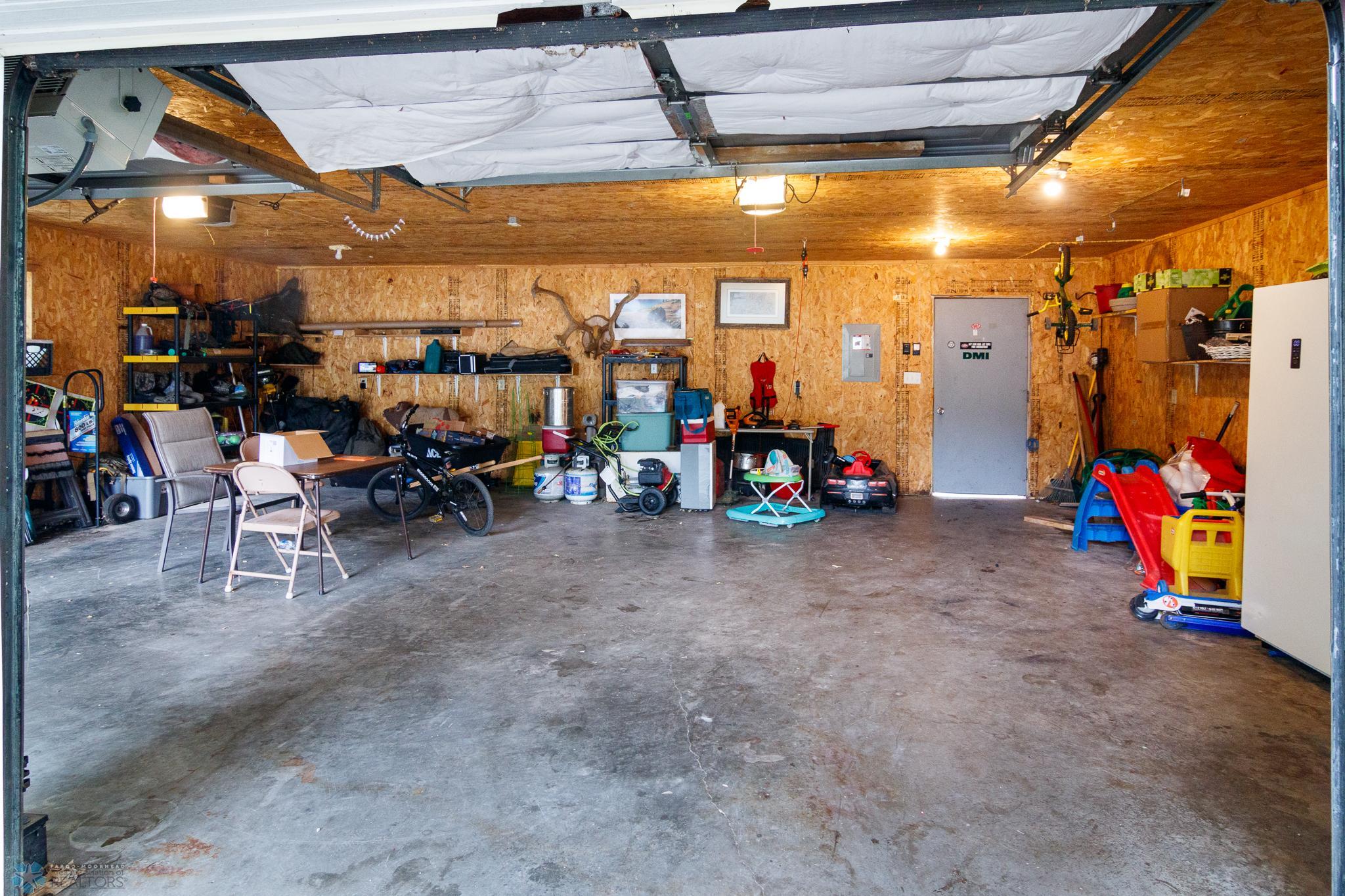 219 6th Avenue S