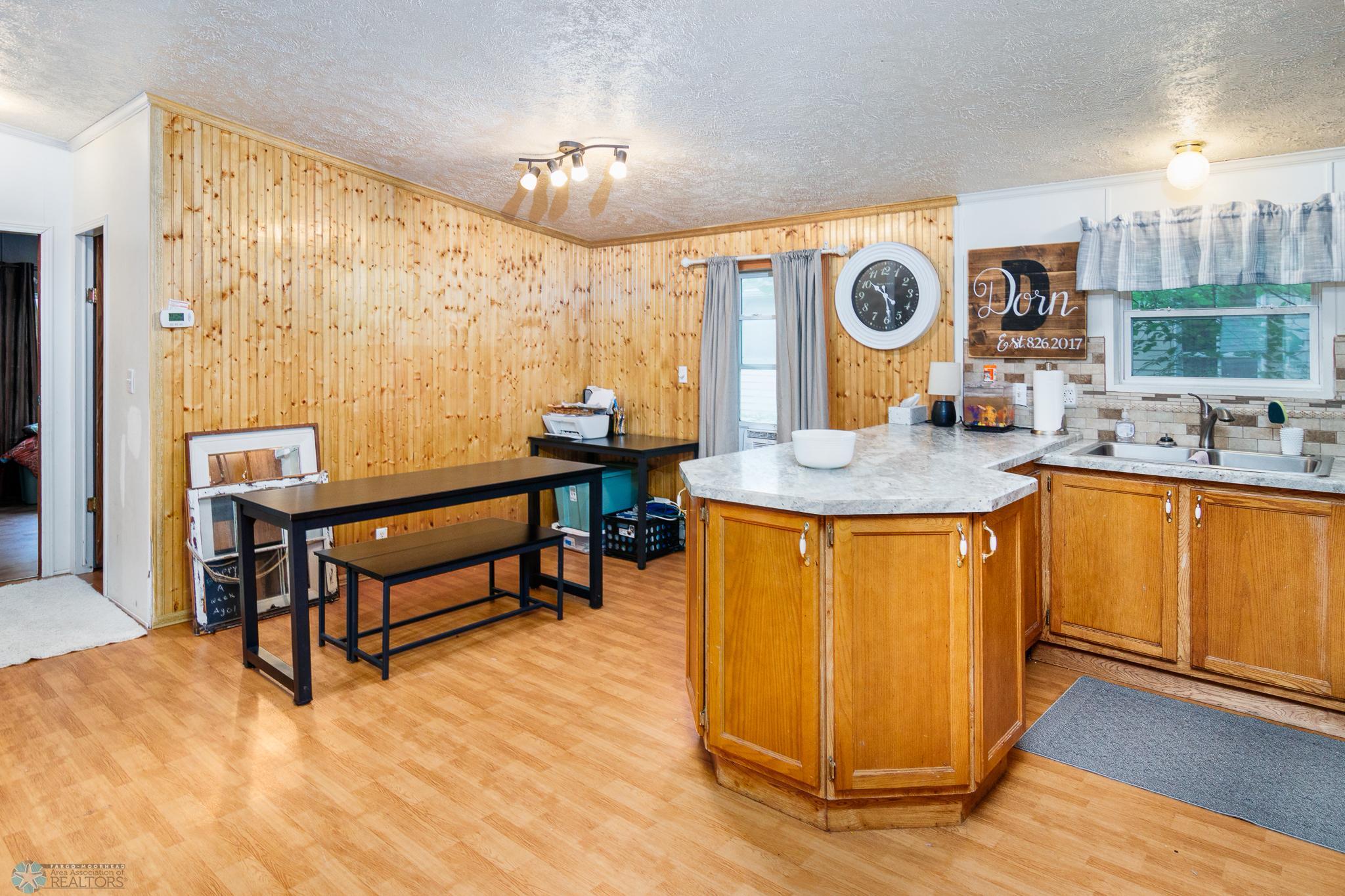 219 6th Avenue S