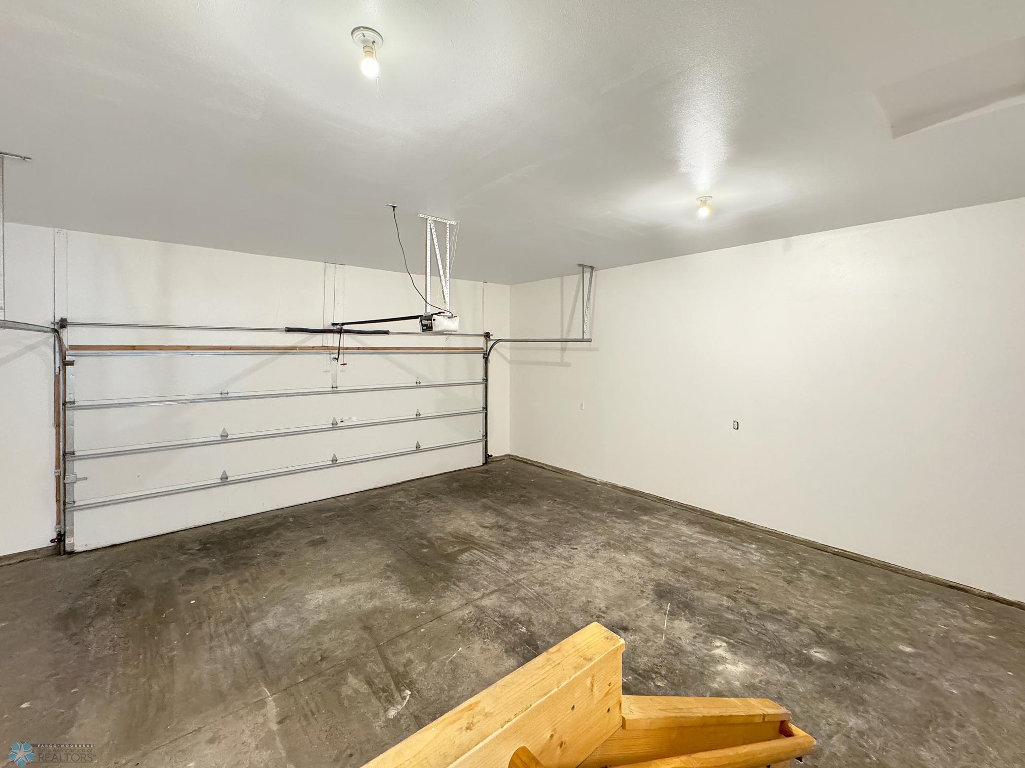 816 3rd Street N Unit: 816