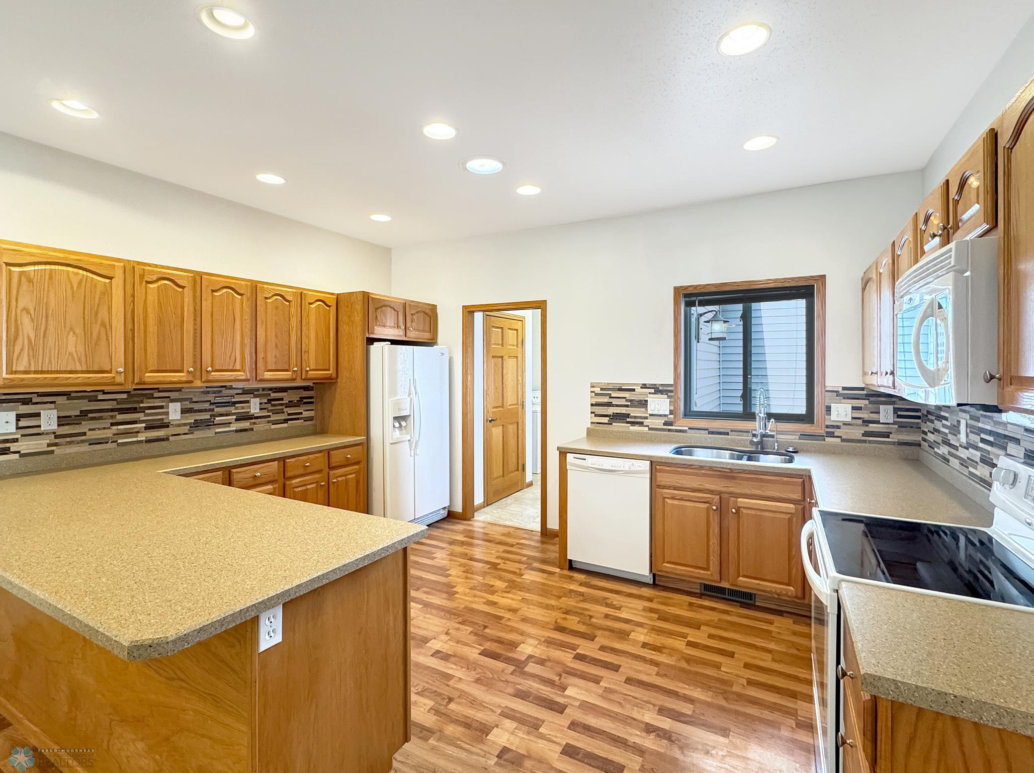 816 3rd Street N Unit: 816