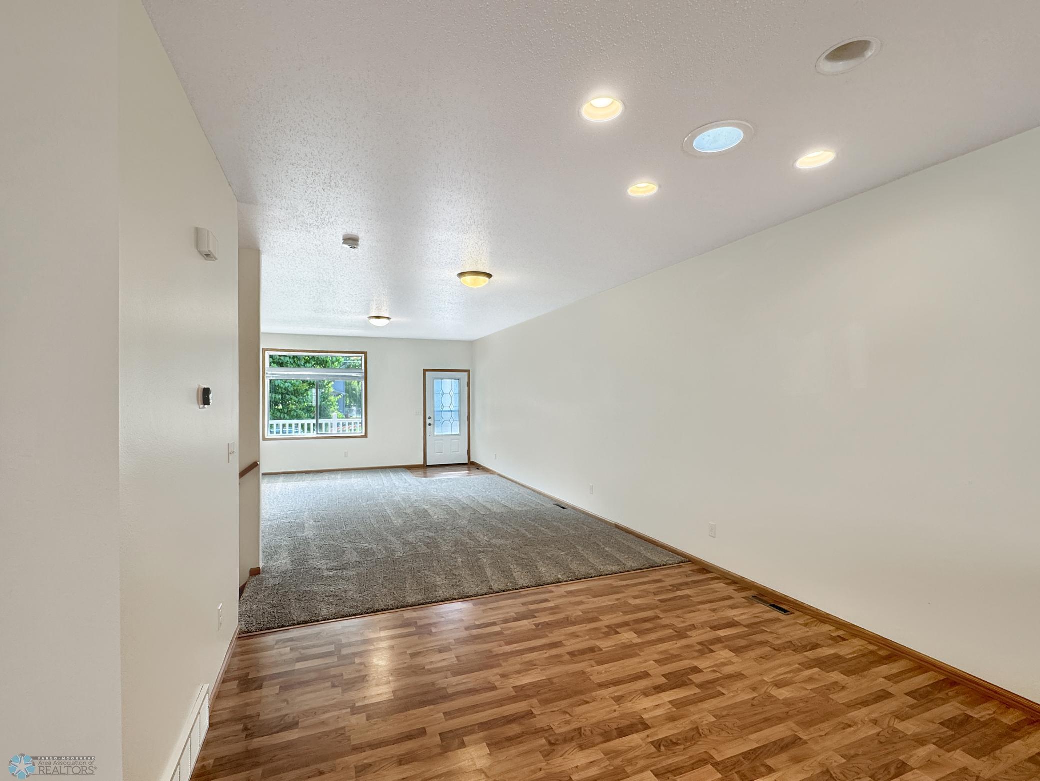 816 3rd Street N Unit: 816