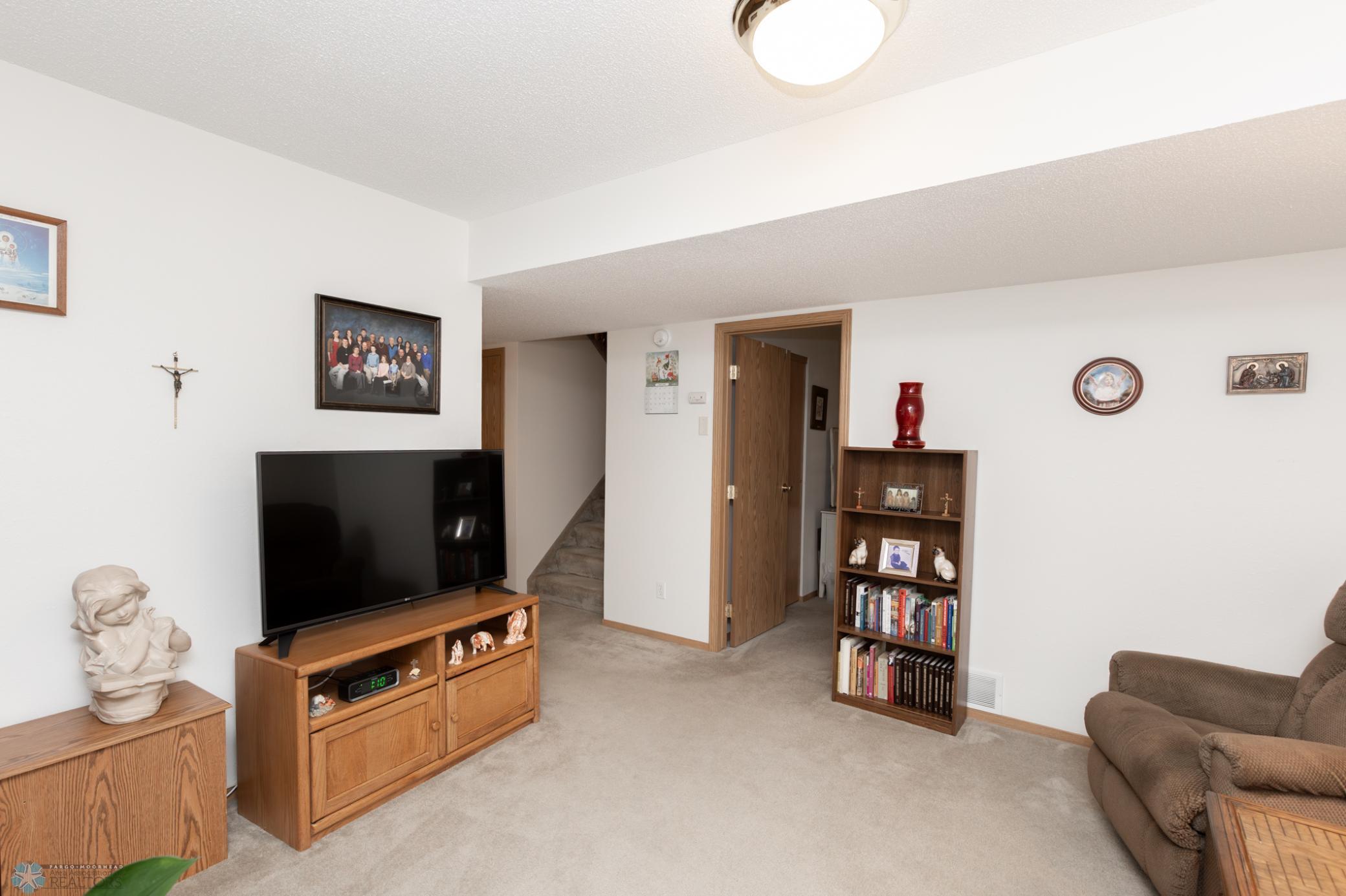 3425 39th Street S