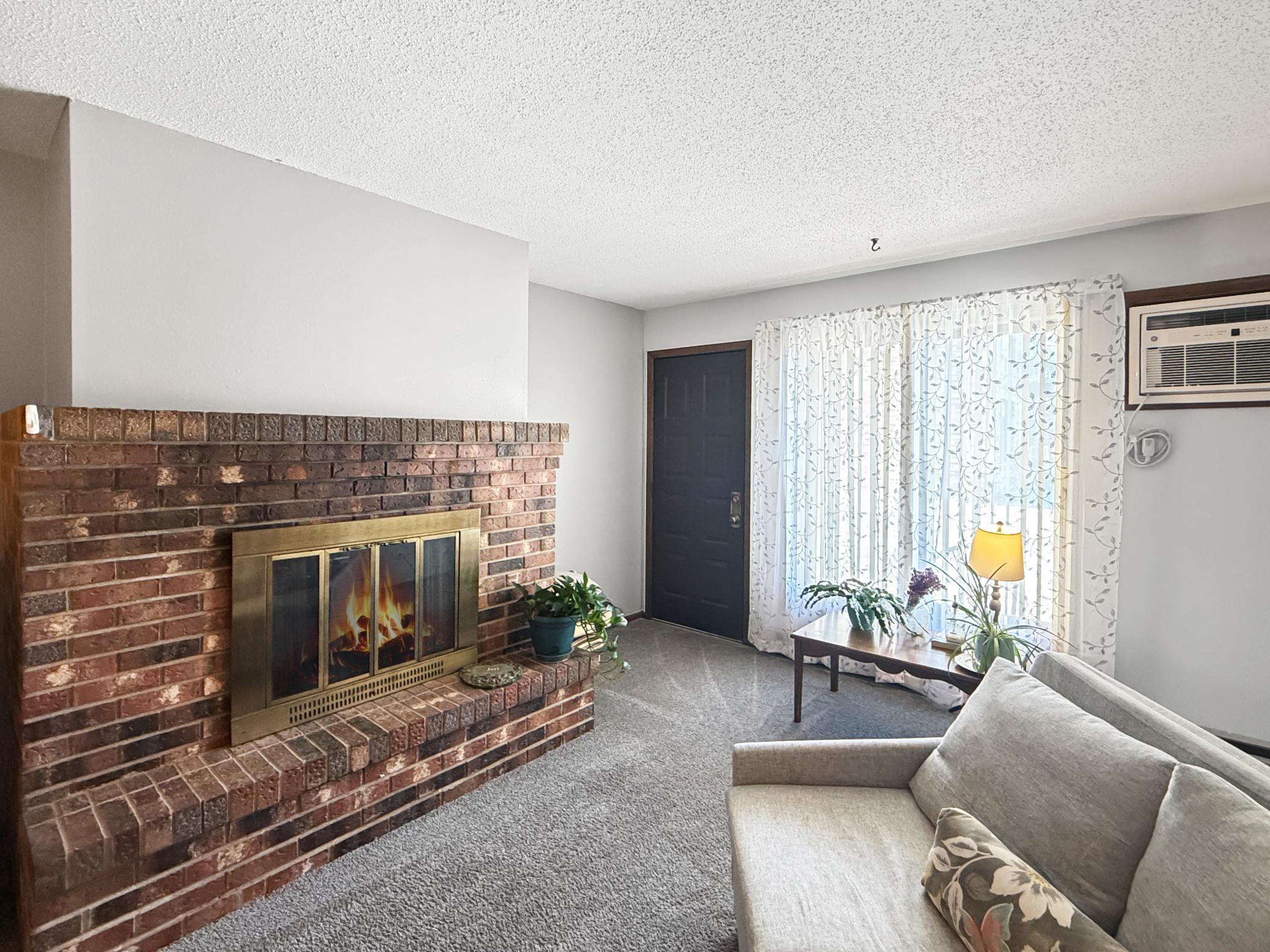 2402 18th Street S Unit: 3