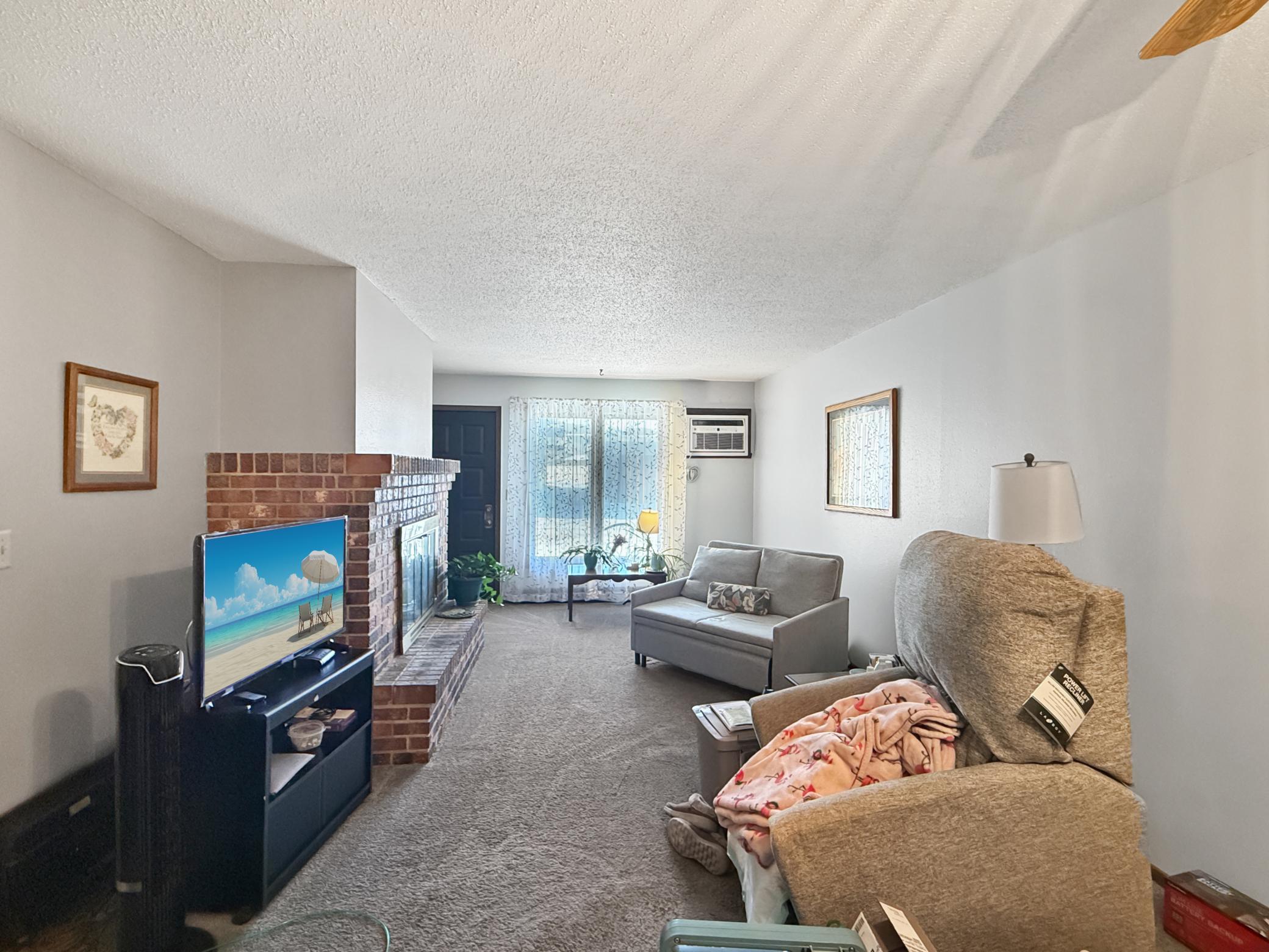 2402 18th Street S Unit: 3