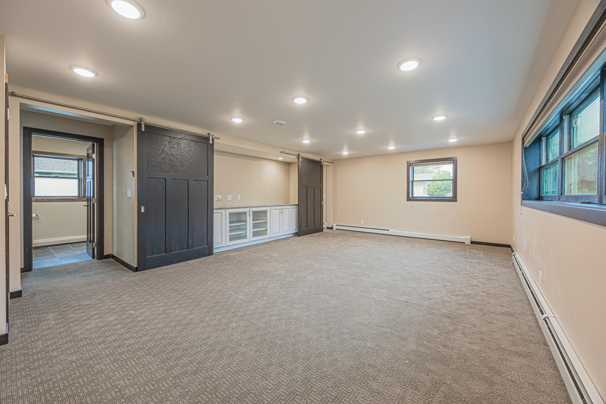 322 4th Ave SE