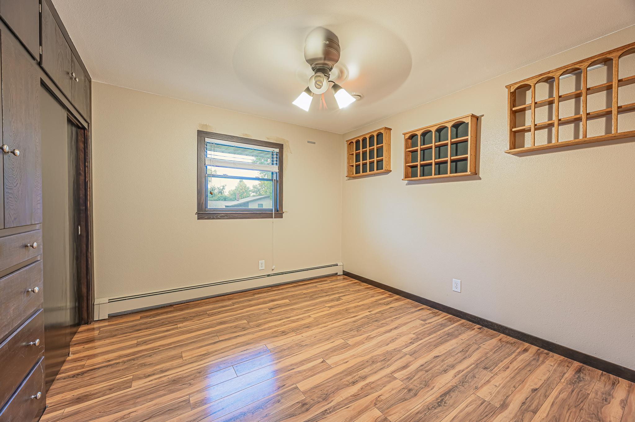 322 4th Ave SE