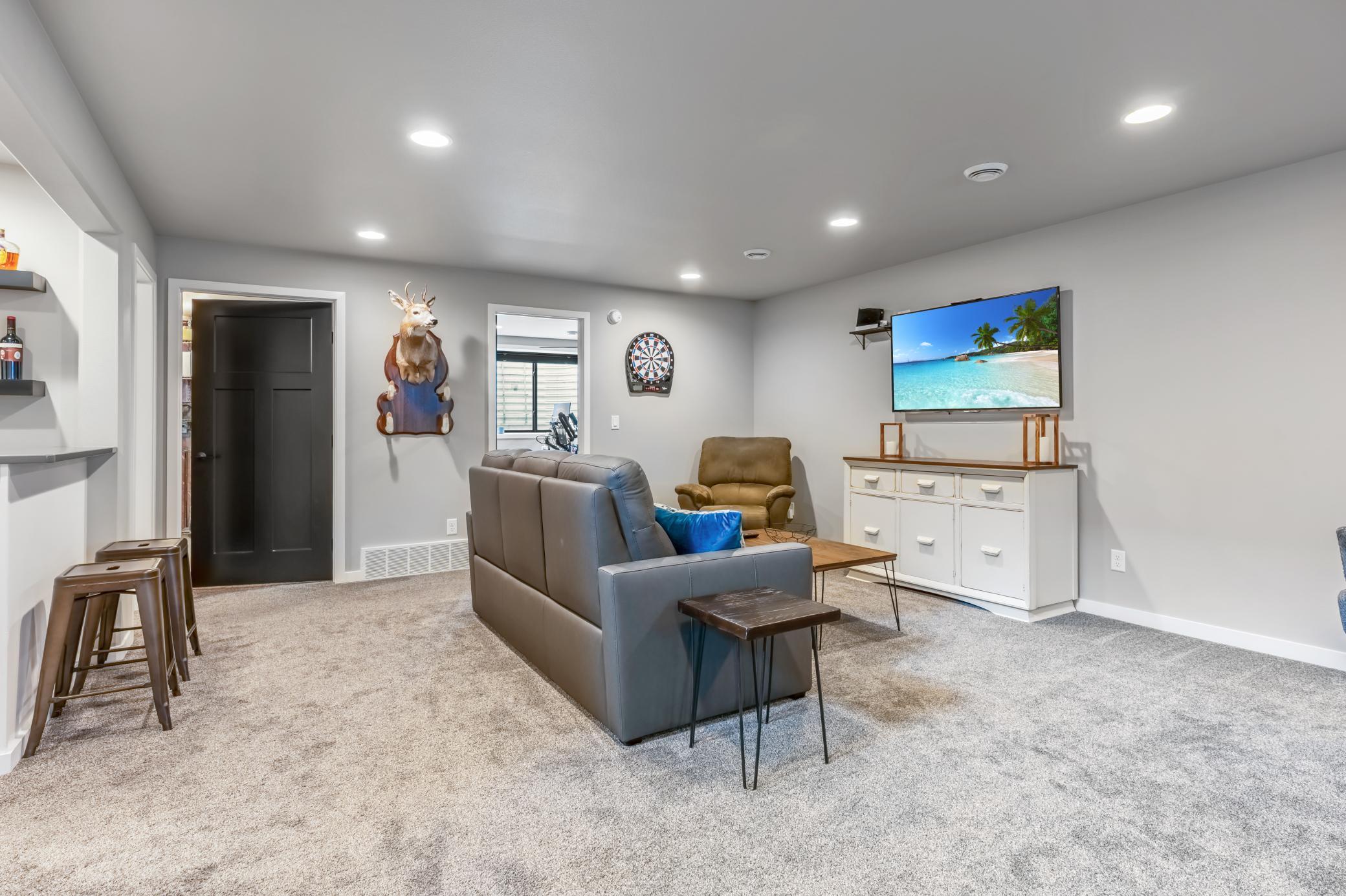 2276 14th Street W
