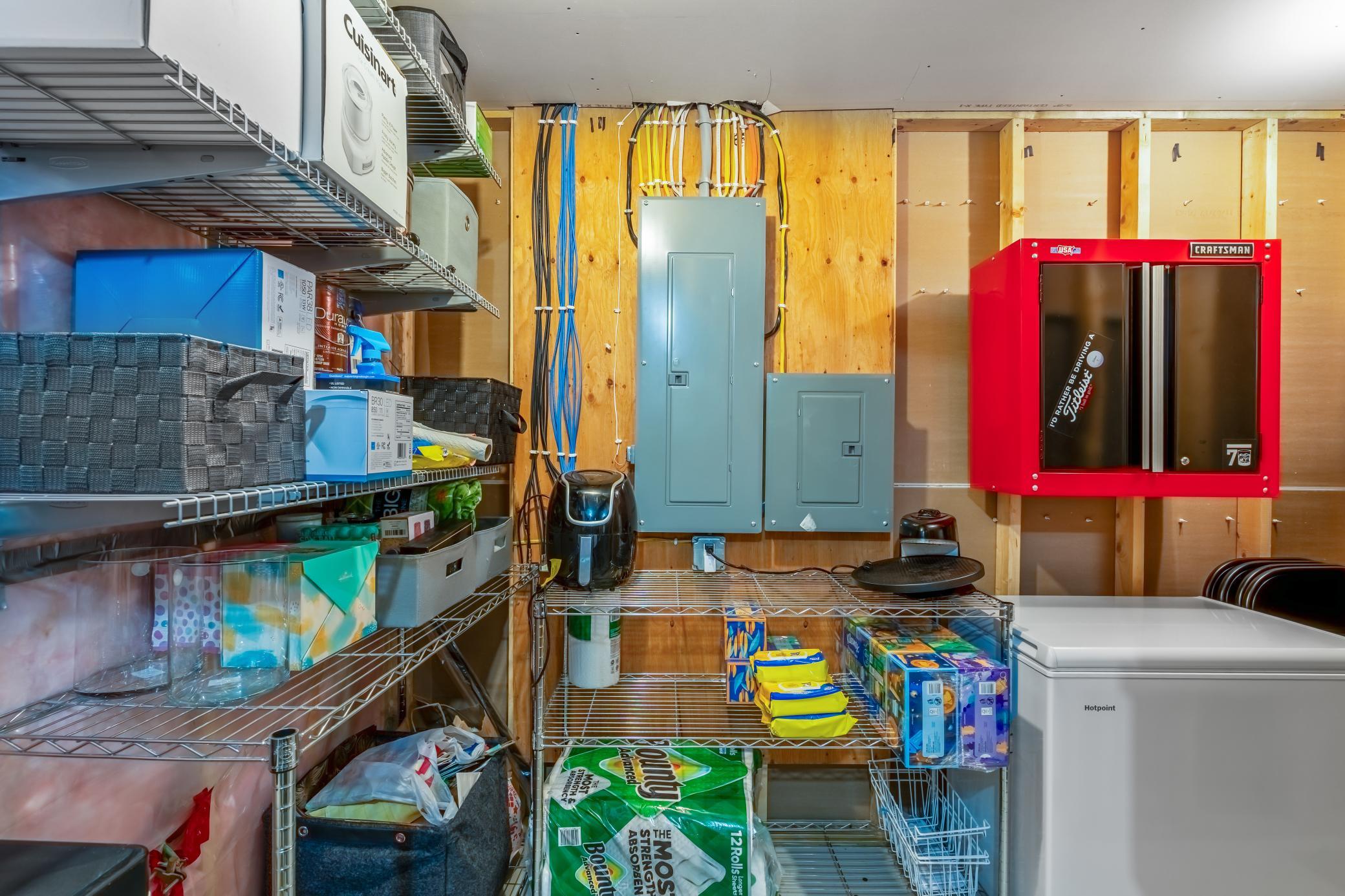 2276 14th Street W