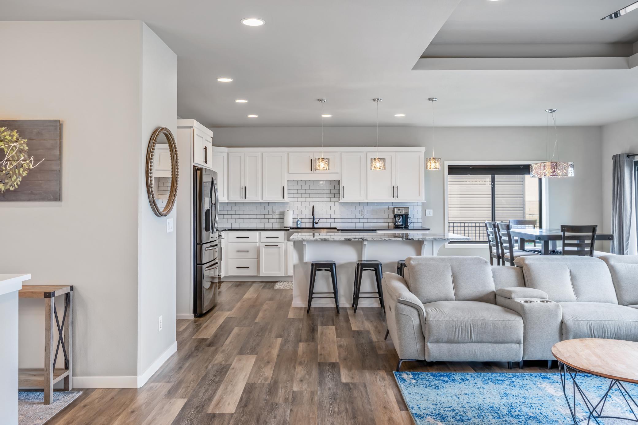 2276 14th Street W