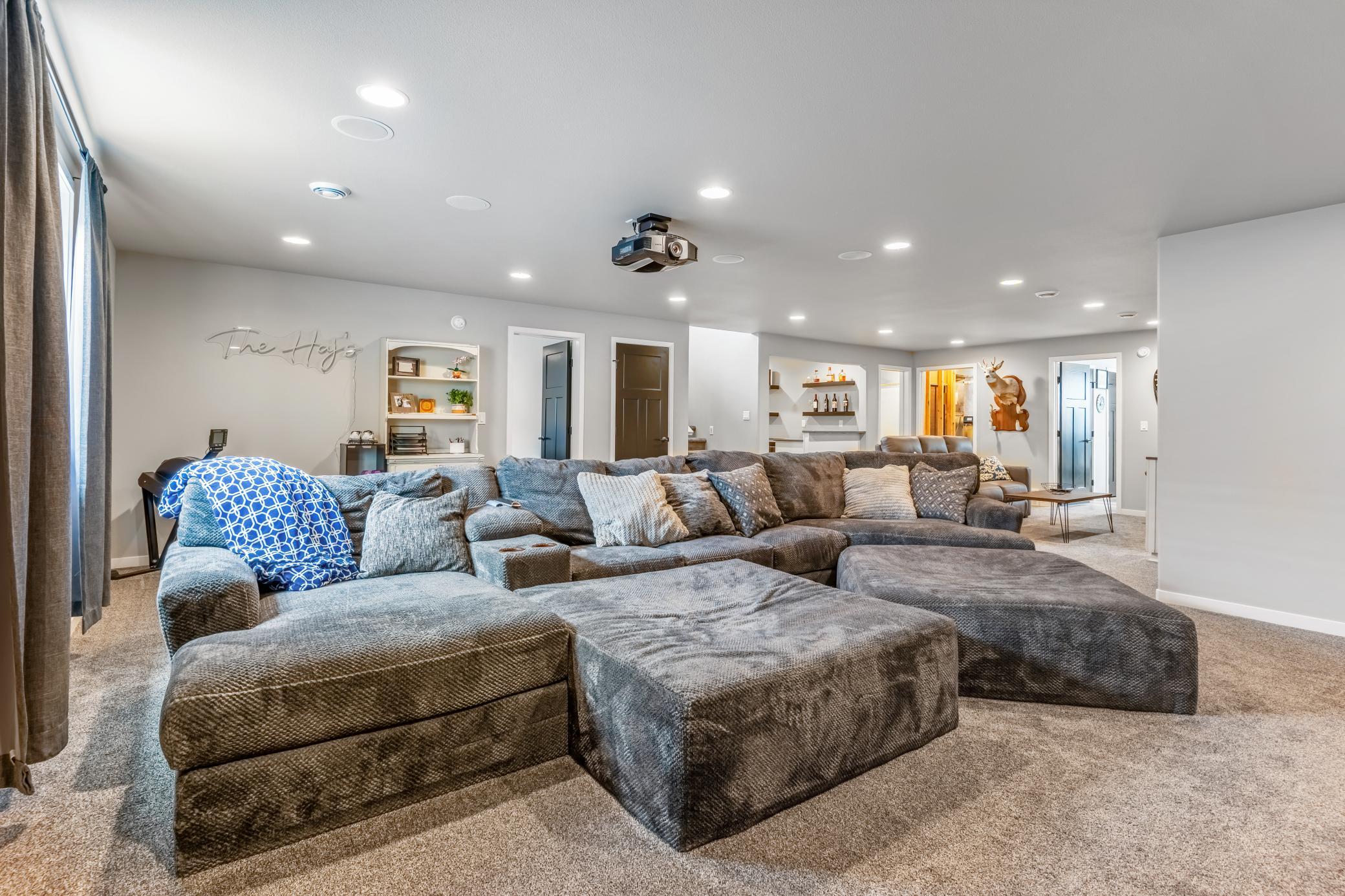 2276 14th Street W