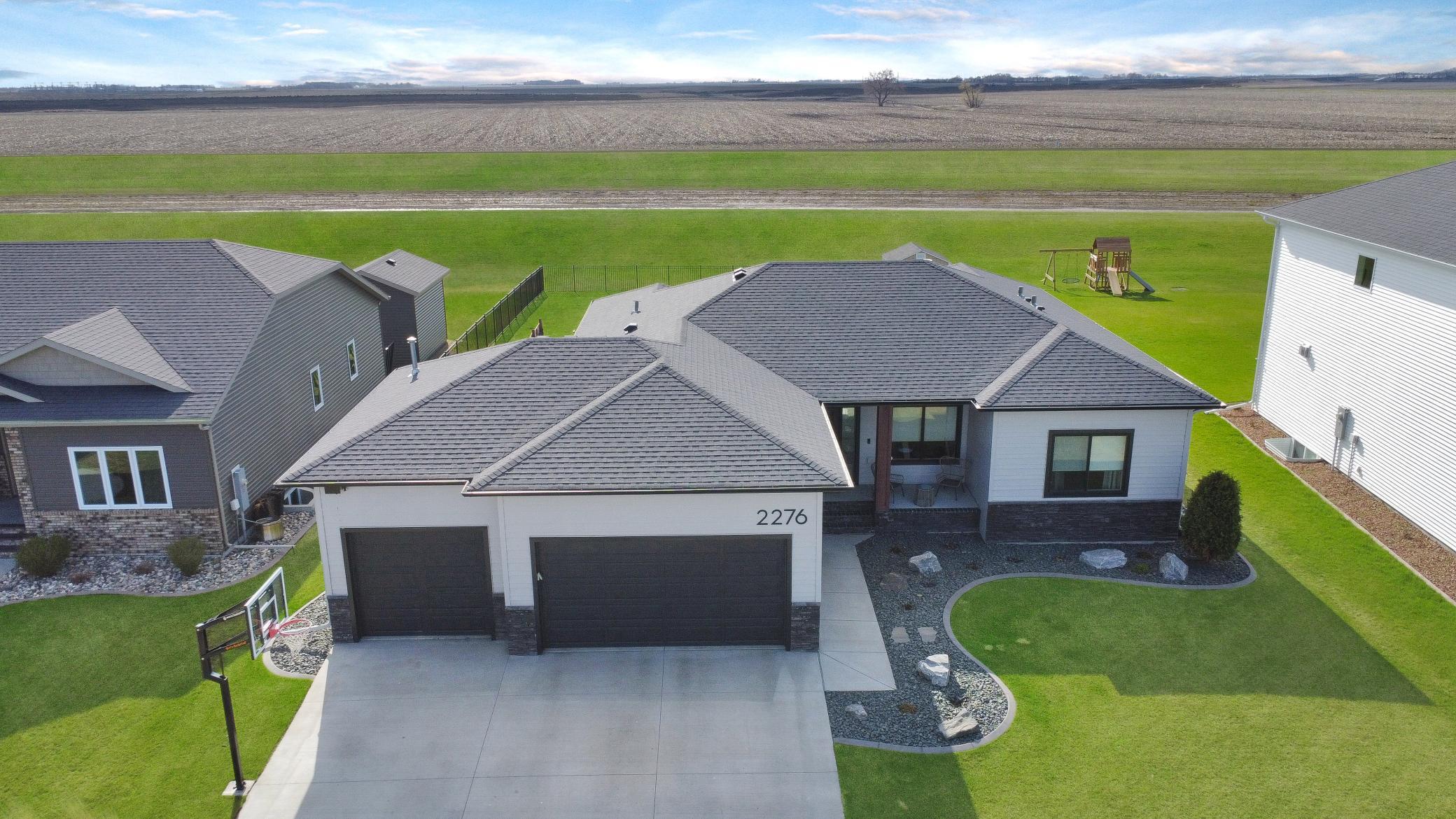 2276 14th Street W