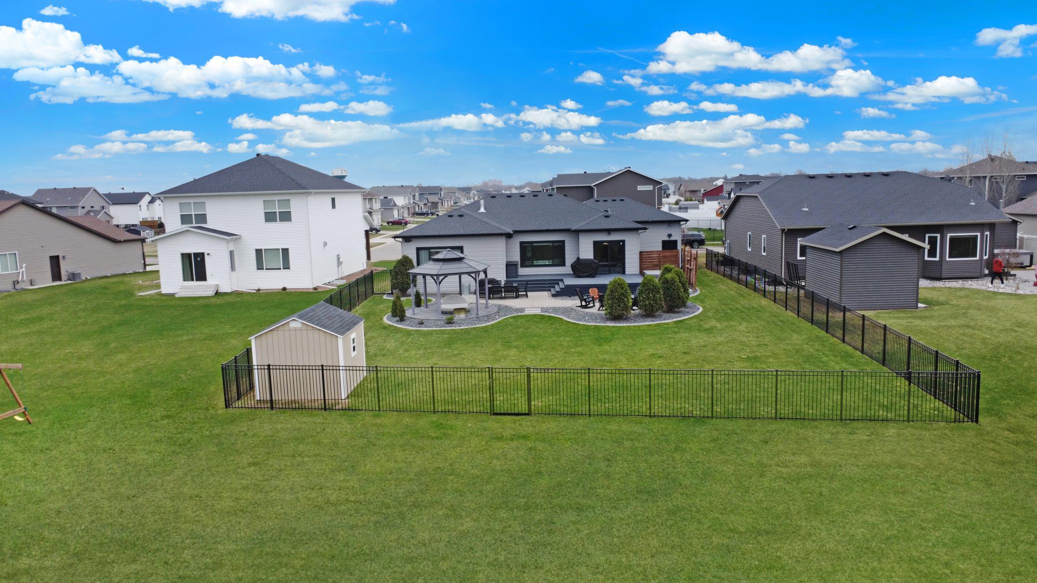 2276 14th Street W