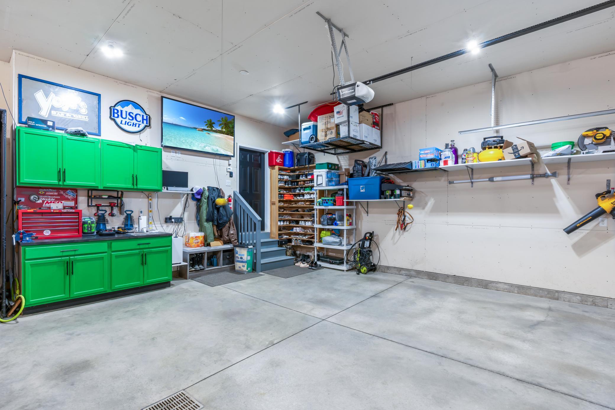 2276 14th Street W