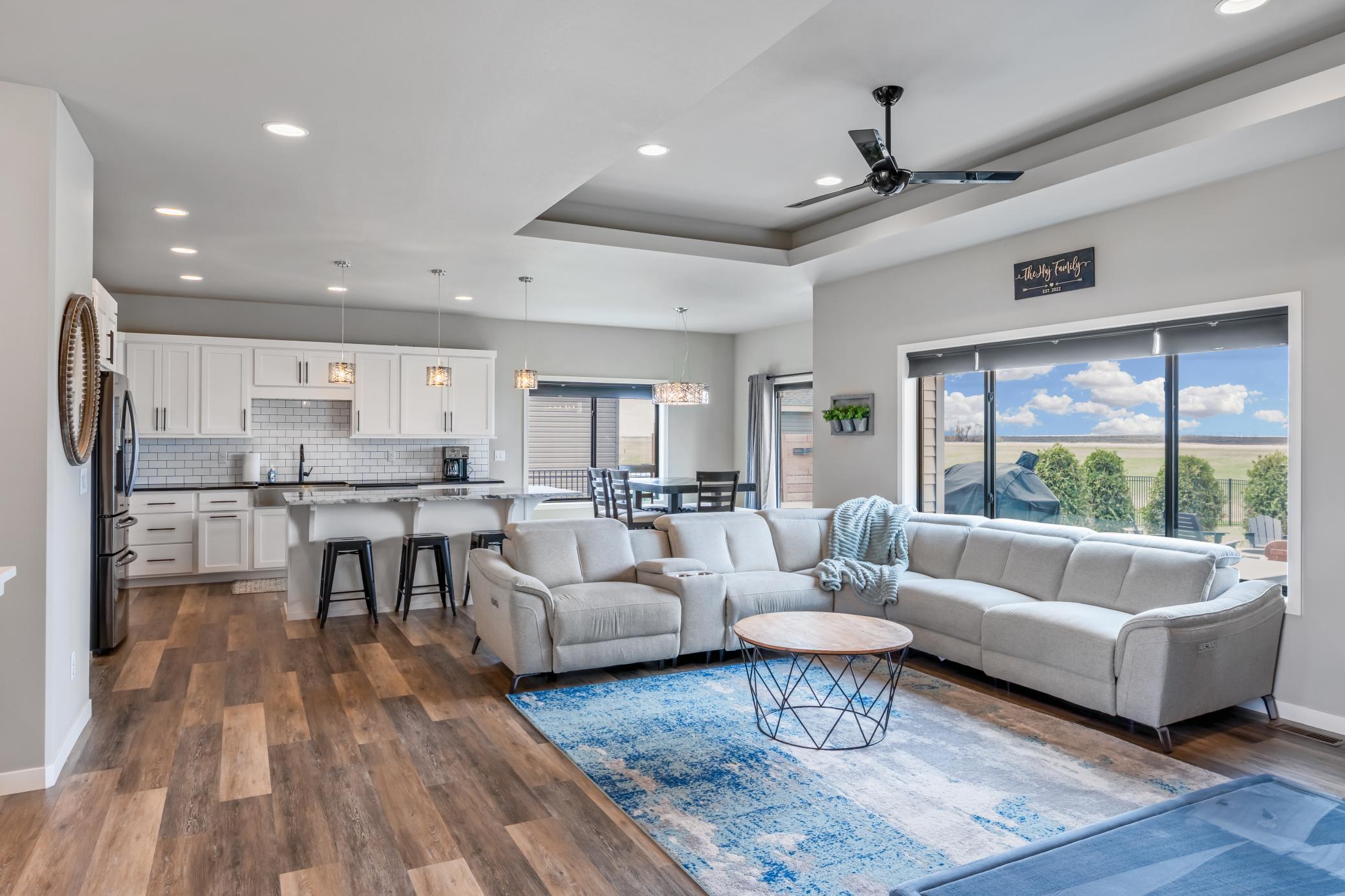 2276 14th Street W