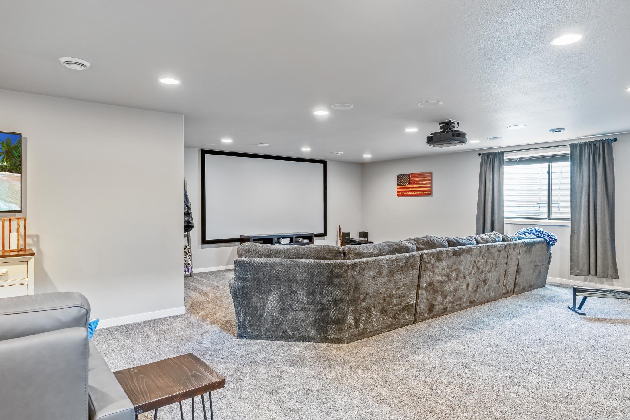 2276 14th Street W