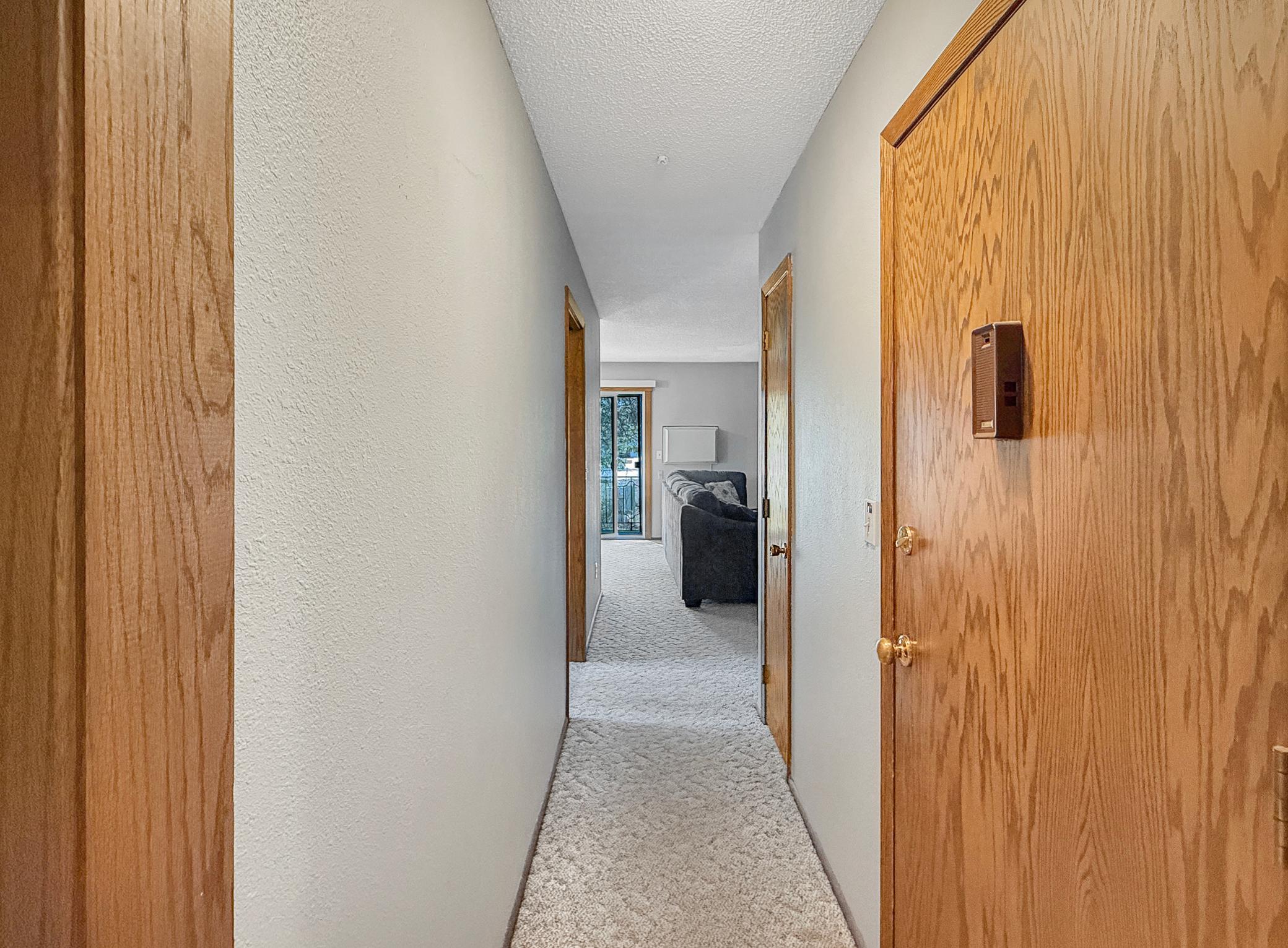 1225 7th Street S Unit: 4