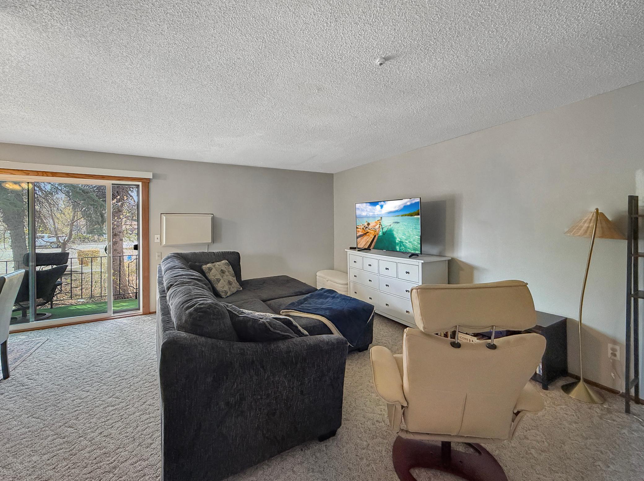 1225 7th Street S Unit: 4