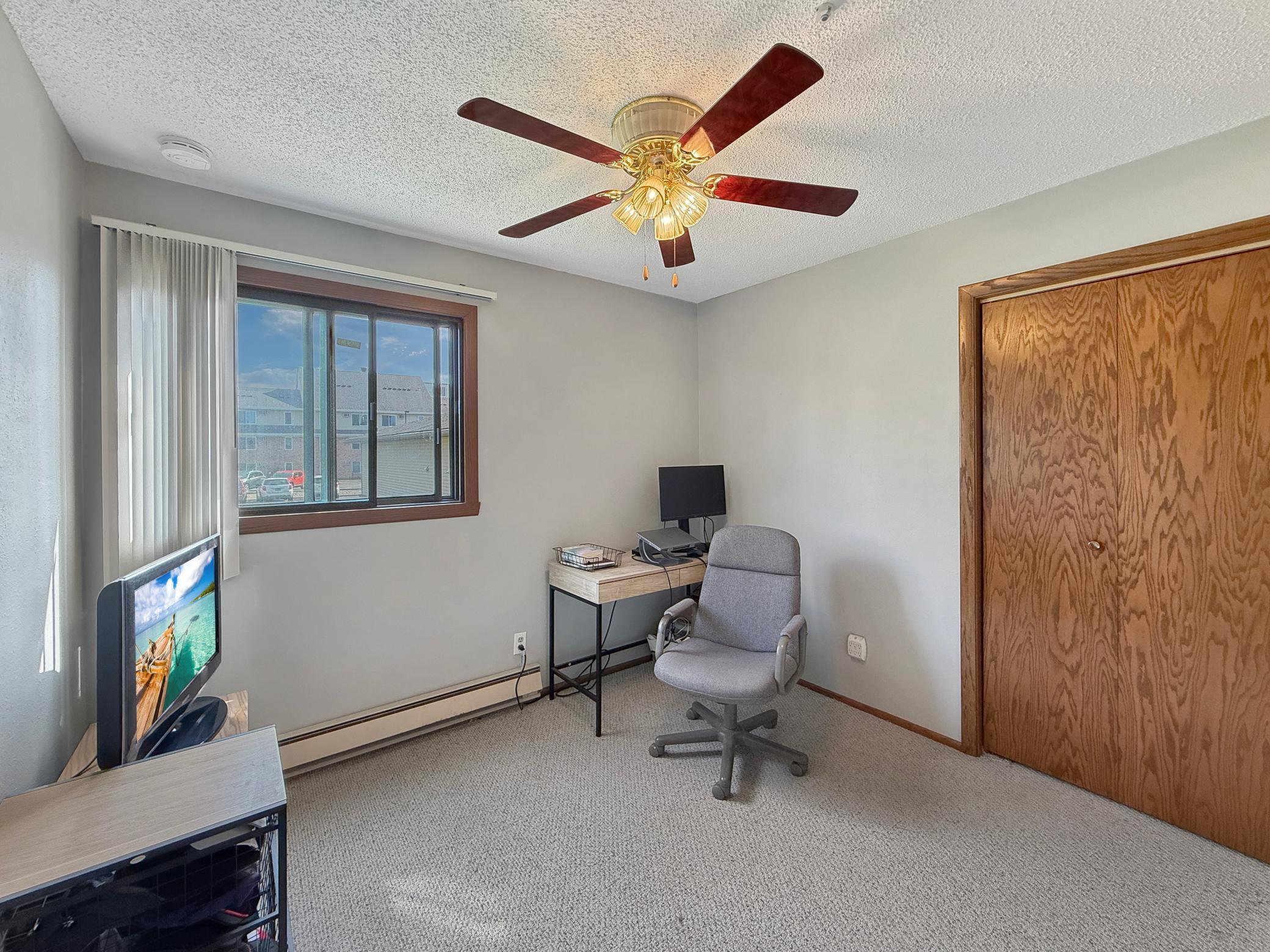1225 7th Street S Unit: 4