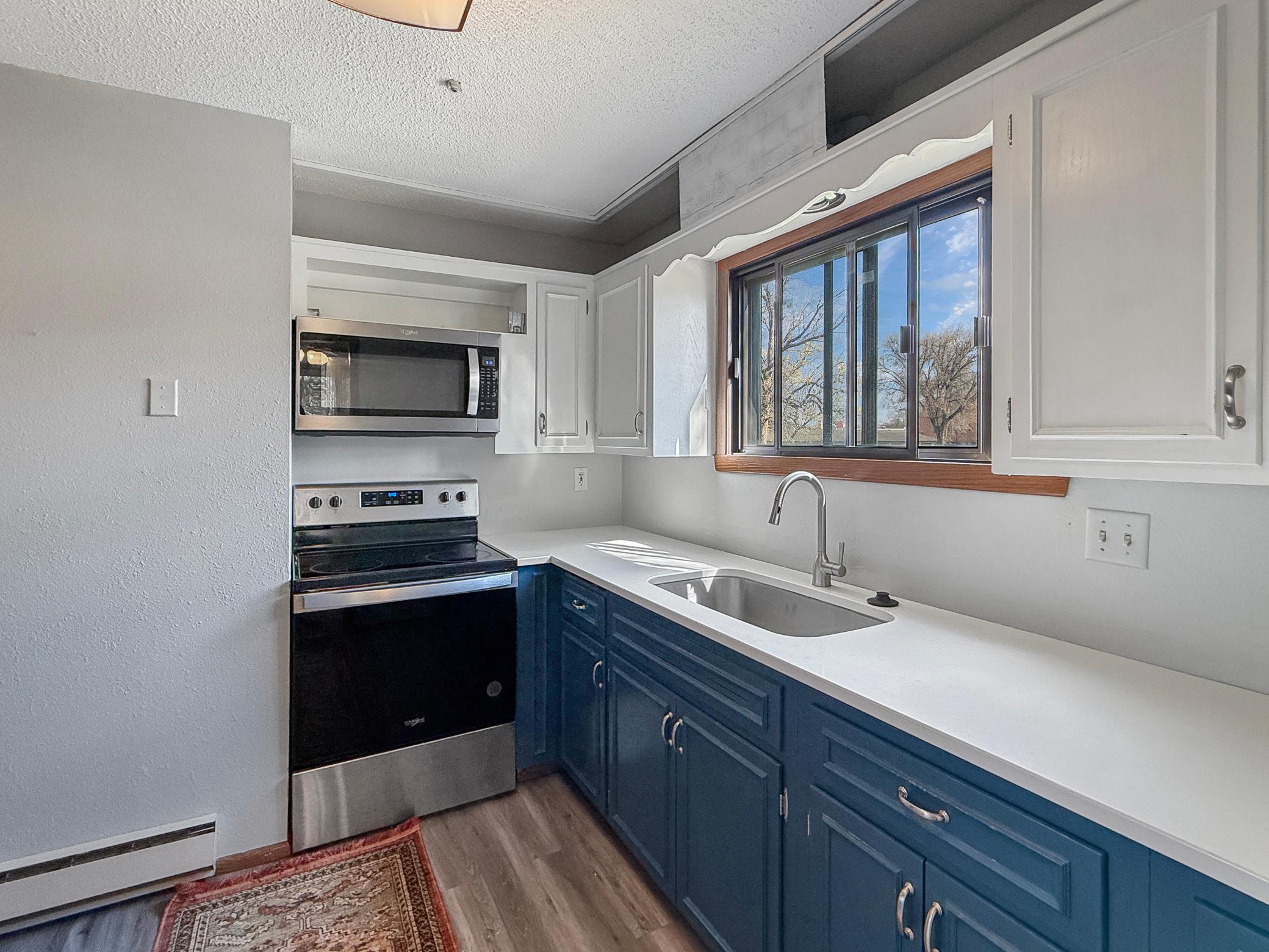1225 7th Street S Unit: 4