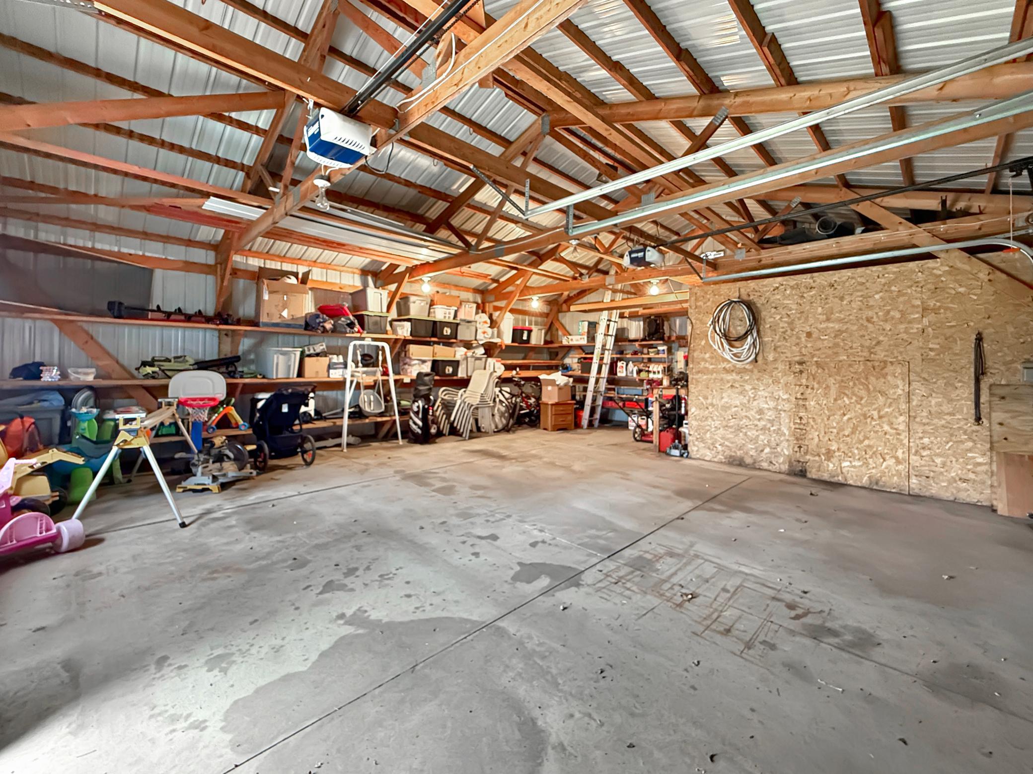 701 E Caledonia Avenue