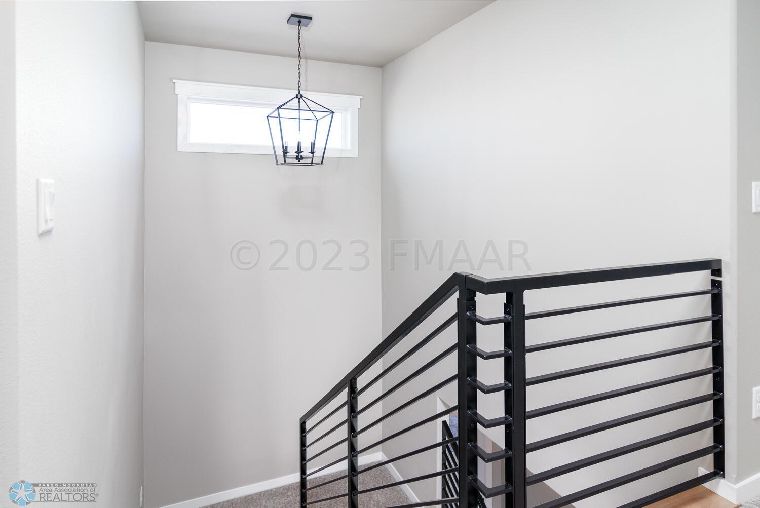 406 16TH Street NE