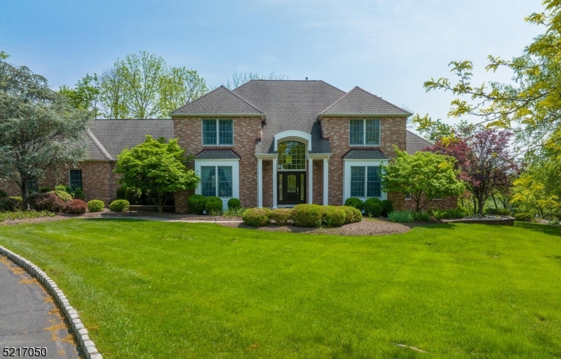 4 Nicholas Ct